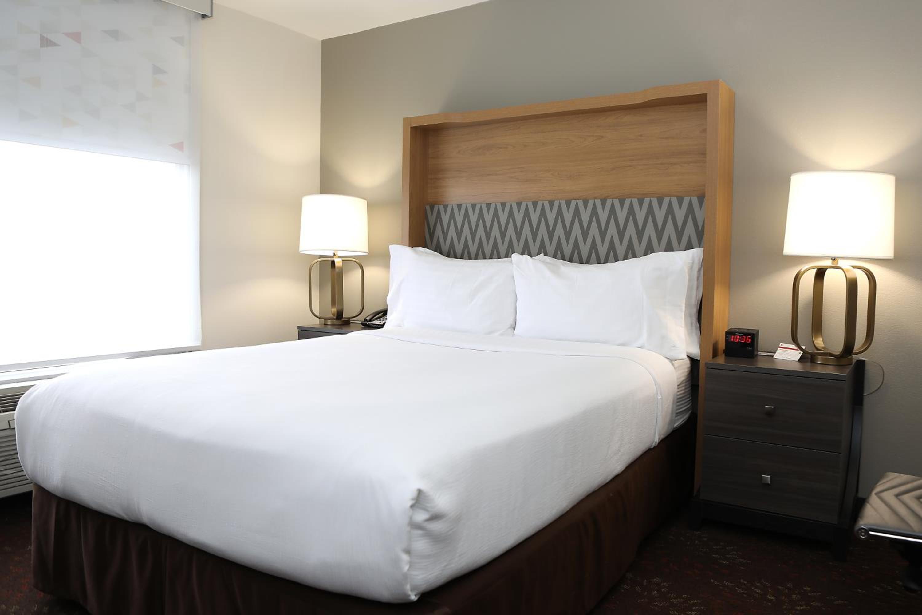 Standard Queen Room - Photo 3