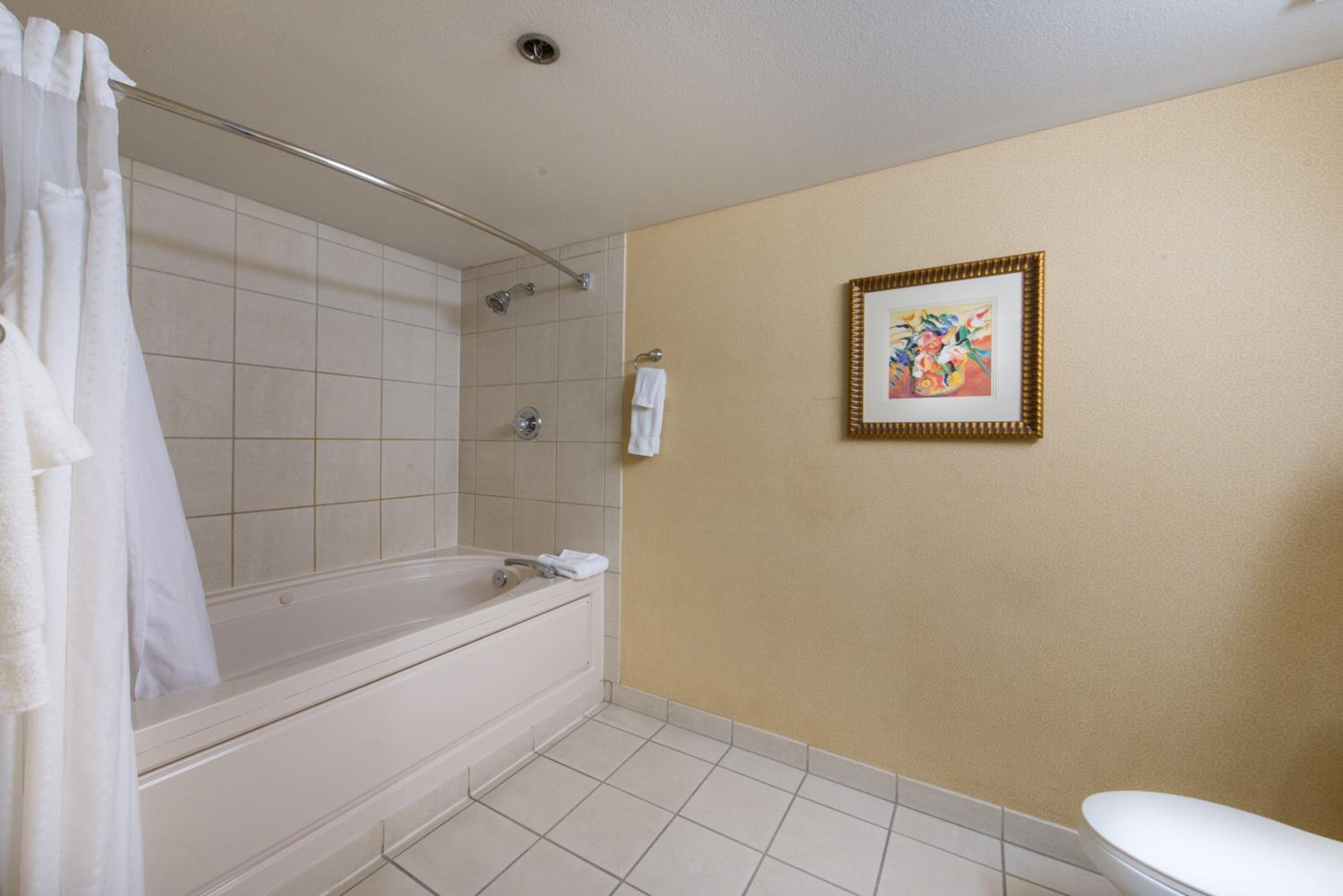 Standard Queen Room - Photo 4