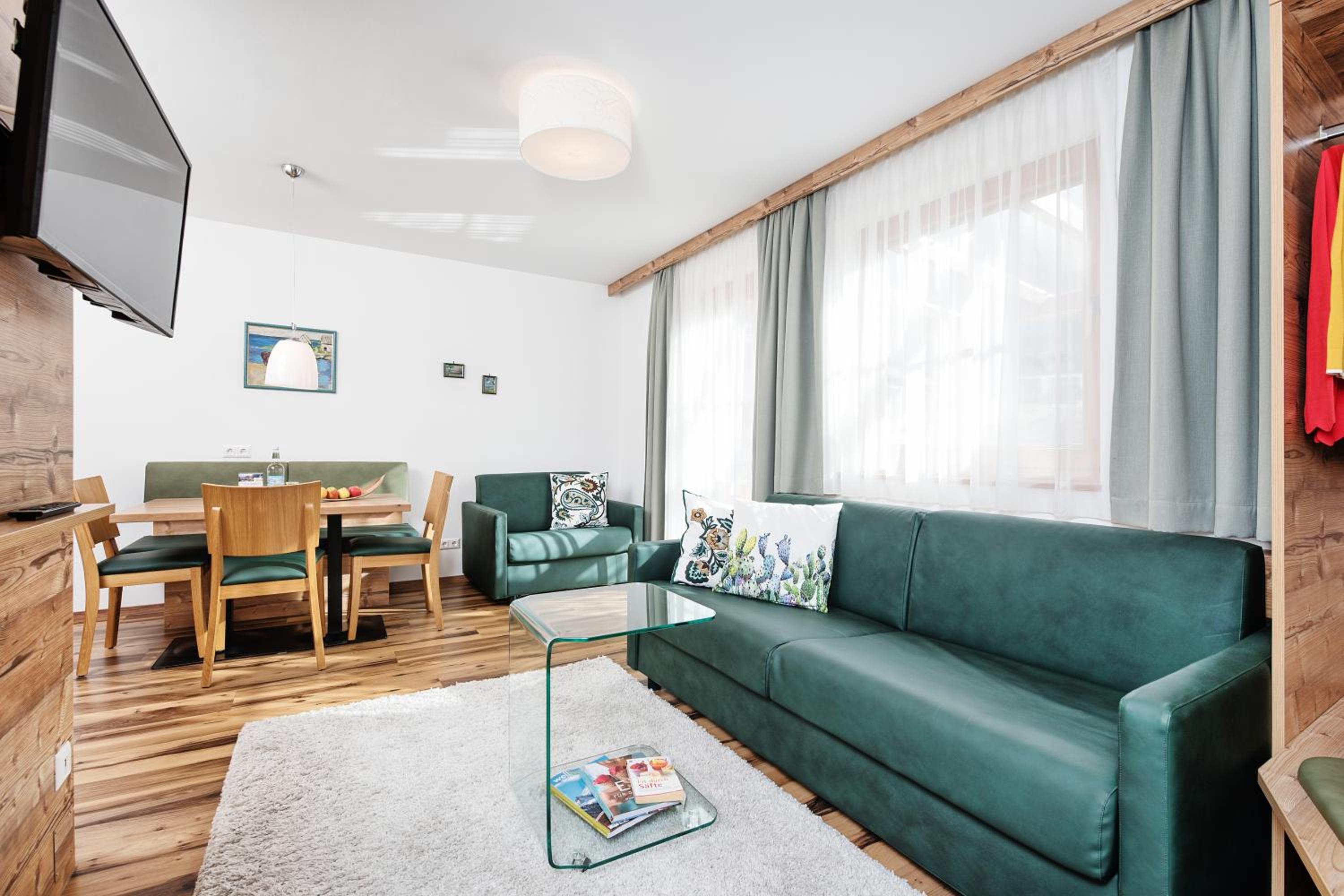 Comfort One-Bedroom Apartment with Balcony