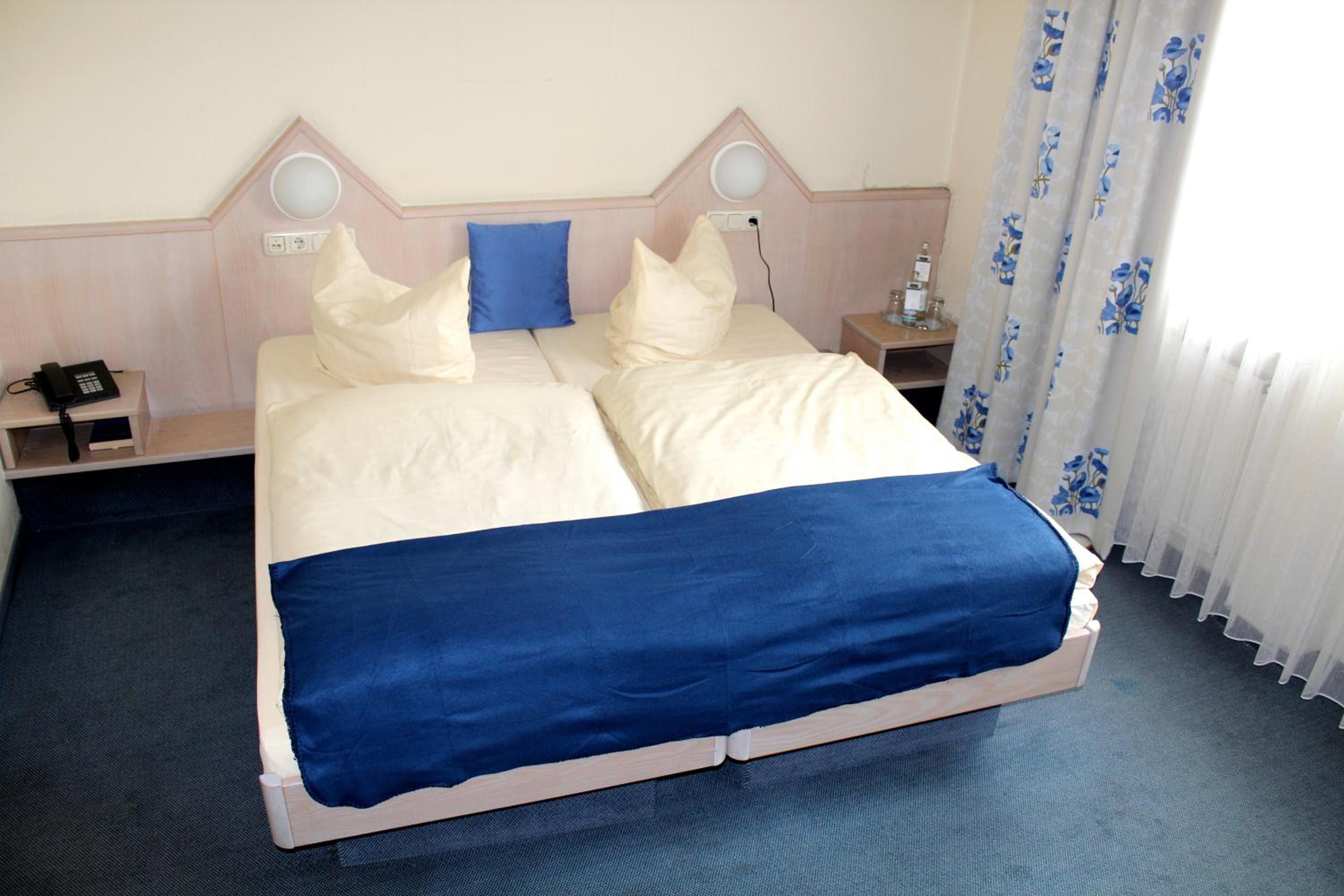 Double Room - Main Building photo 3