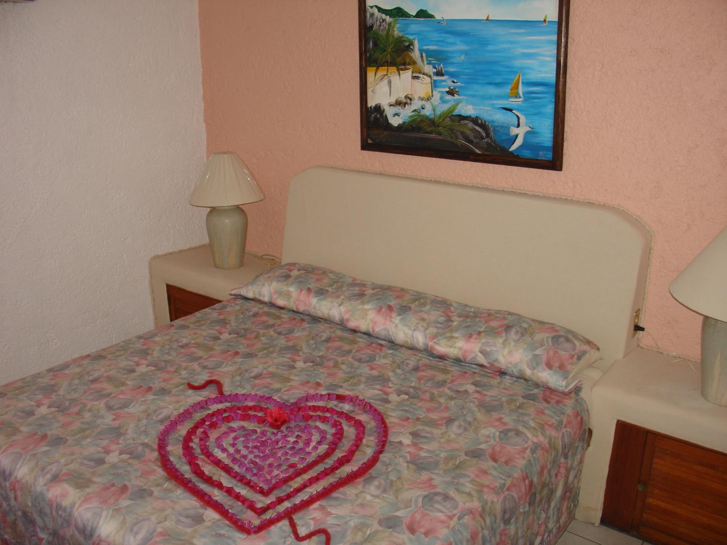 Standard King Room photo 2