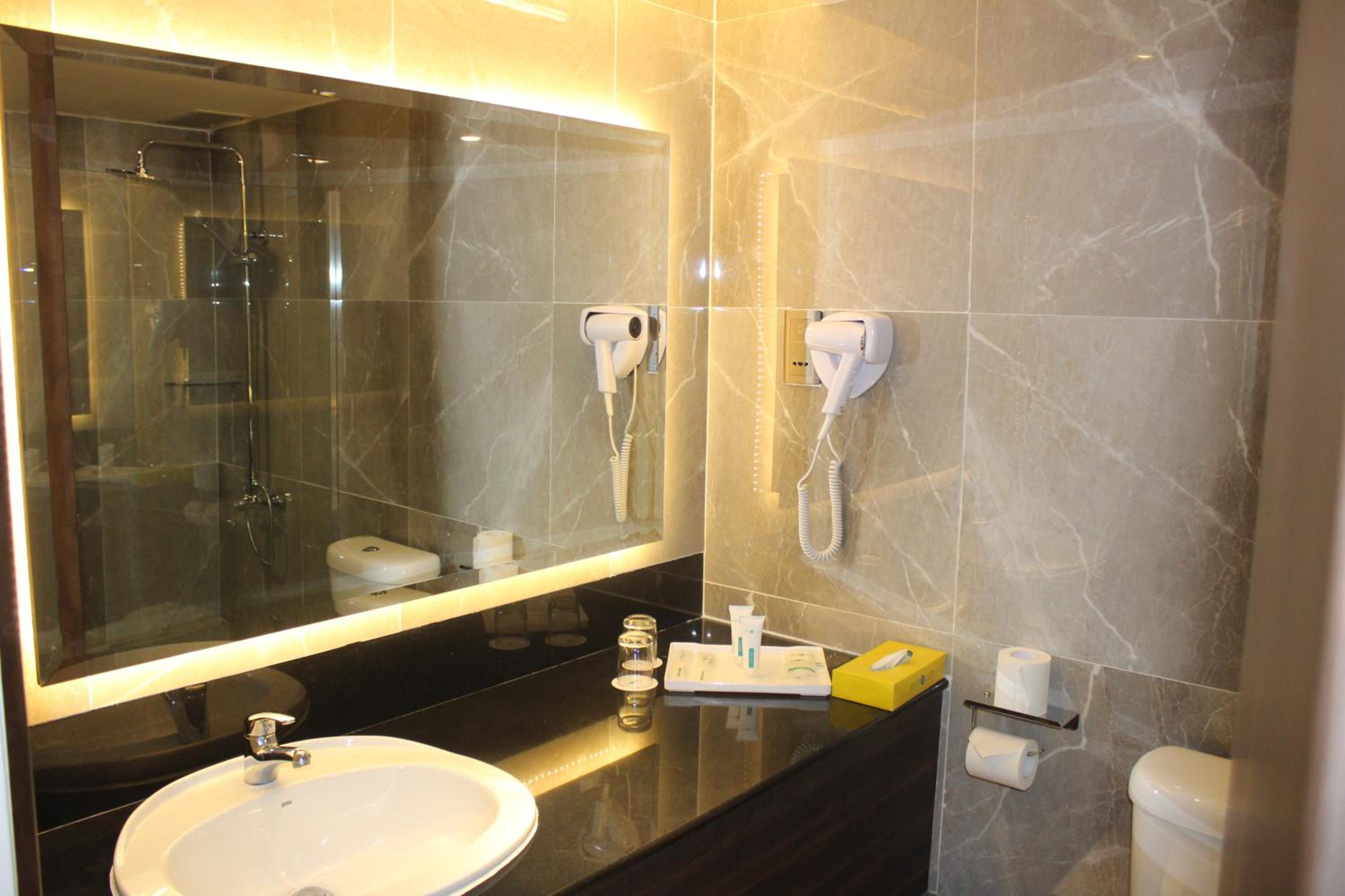 Superior Double or Twin Room with Free Shuttle from Nongsapura Ferry Terminal - Photo 6
