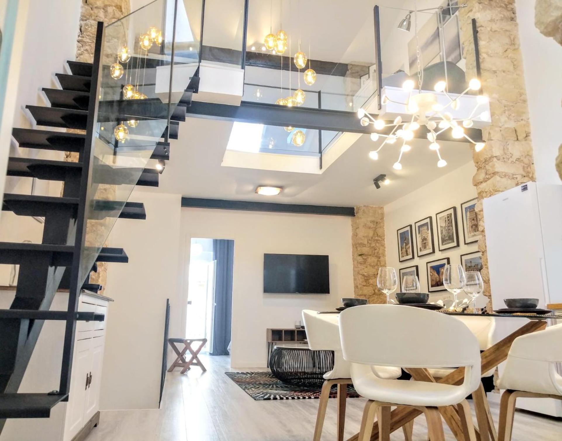 Two-Bedroom House - Photo 17