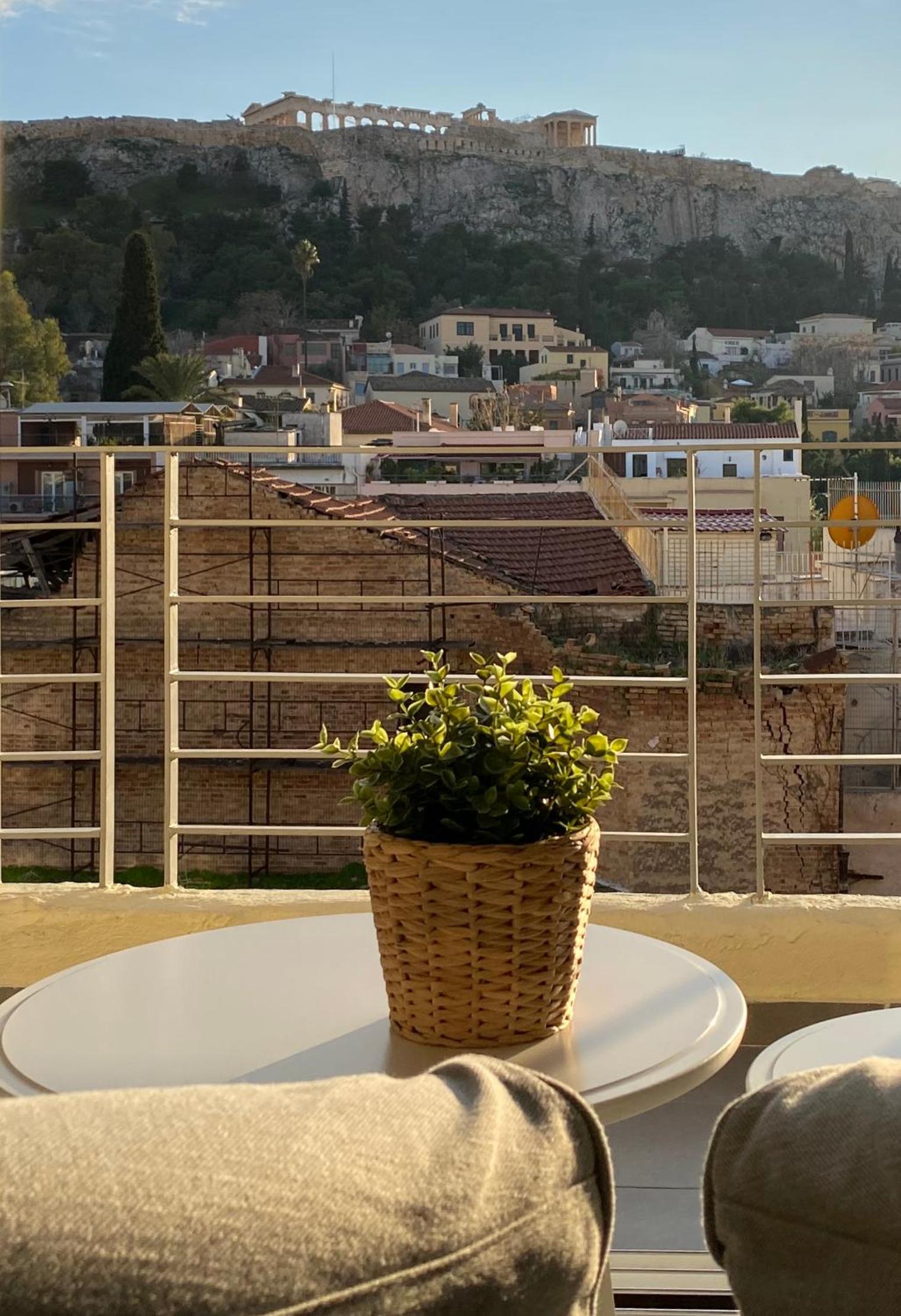 Penthouse Apartment with Balcony and Acropolis View photo 2