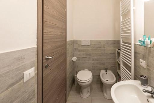 One-Bedroom Apartment - Photo 25