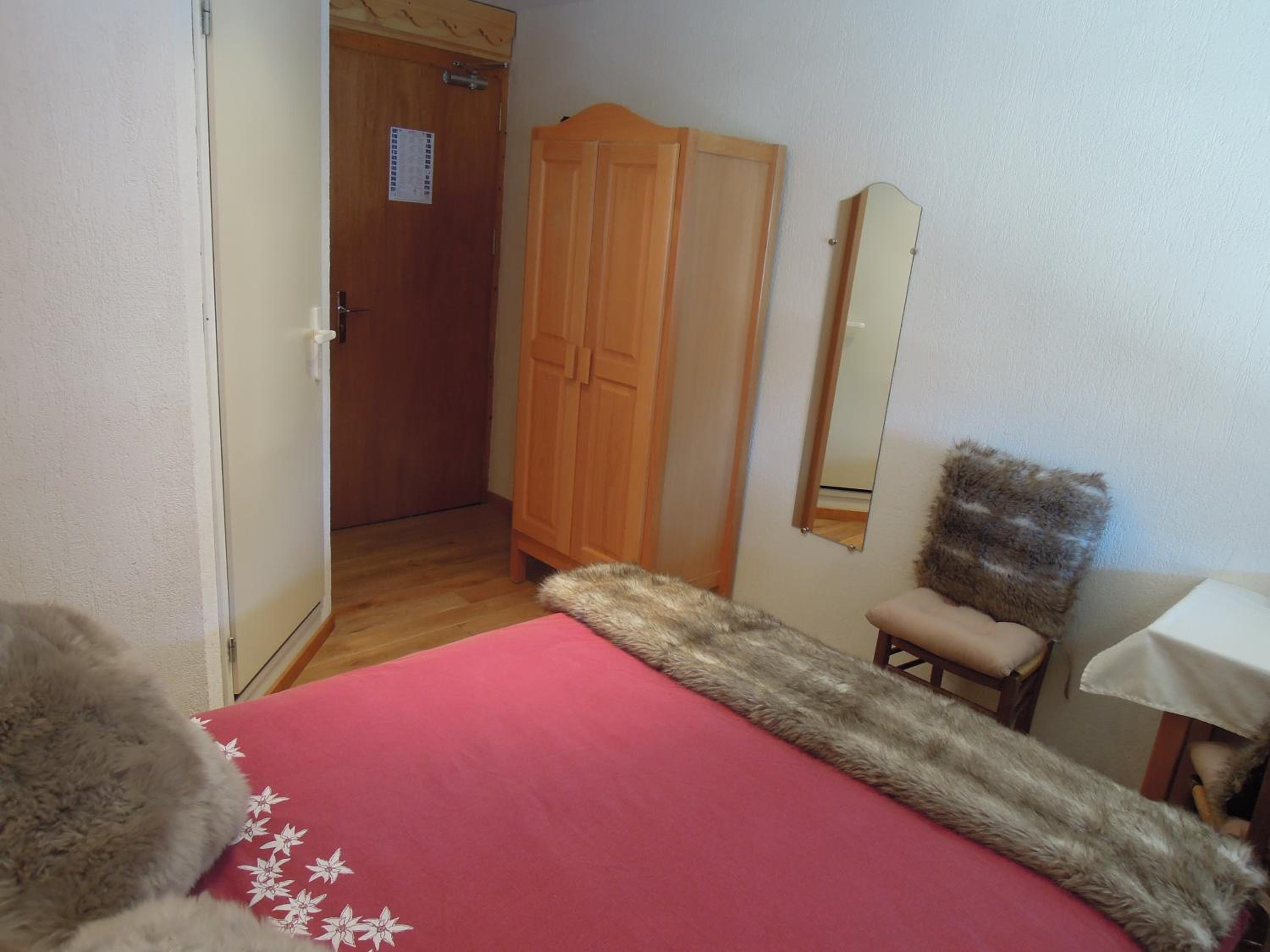 Budget Room