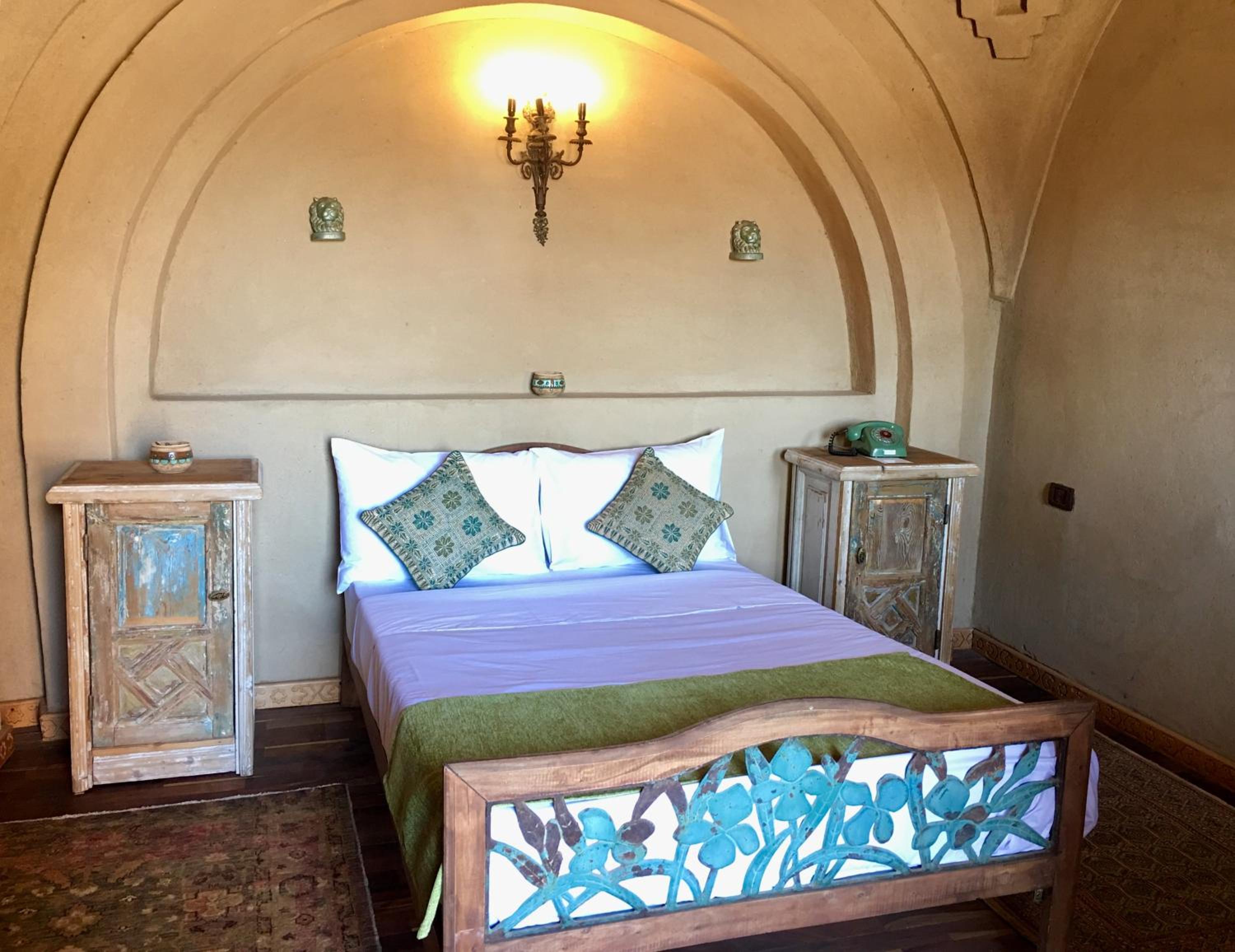 Single Room with Private Bathroom - Malachite photo 1