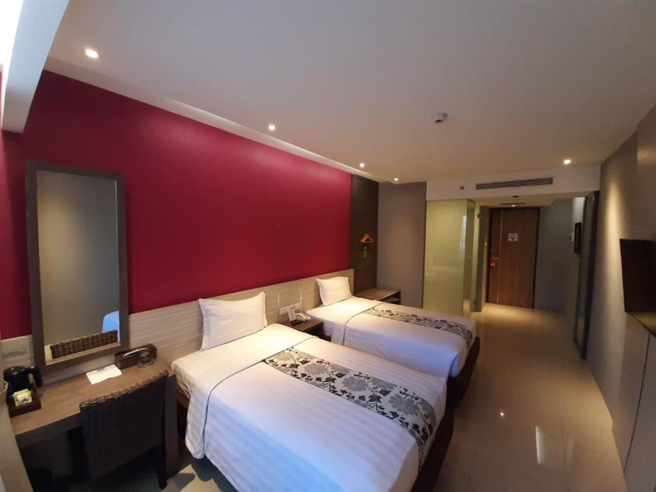 Superior Double or Twin Room photo 2