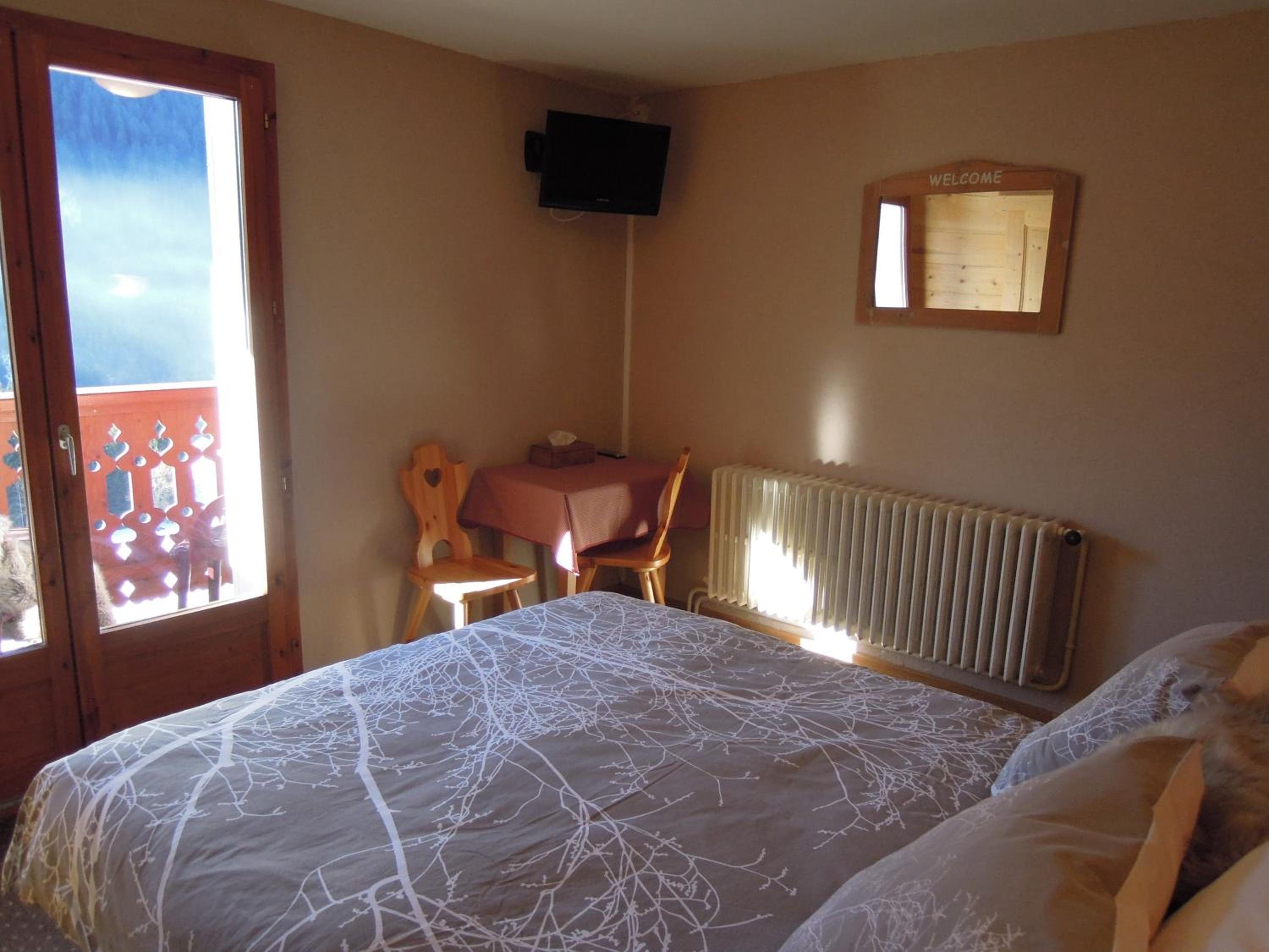 Superior Triple Room with Balcony - Photo 5