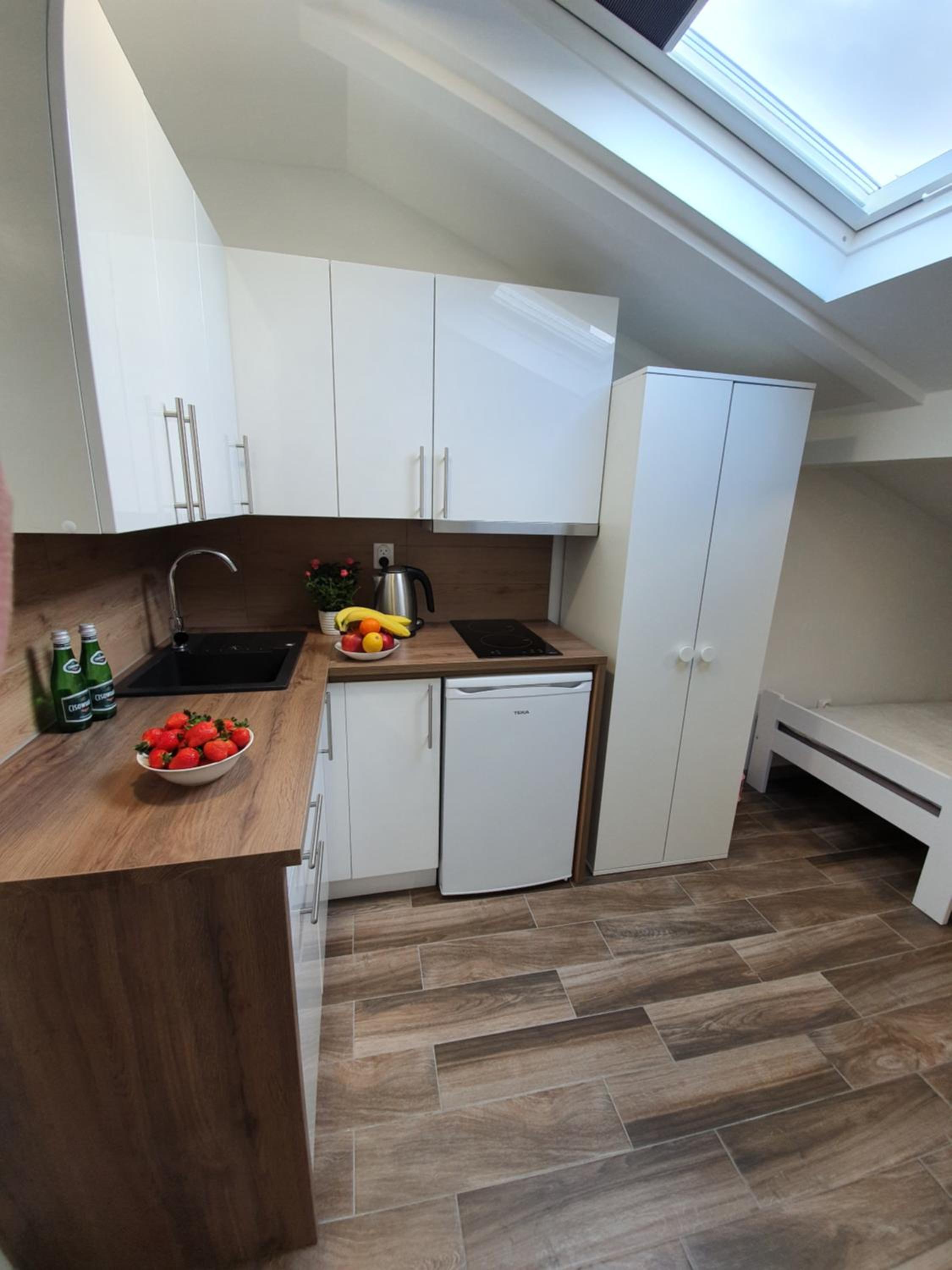 Double Room with Private Bathroom - Photo 4