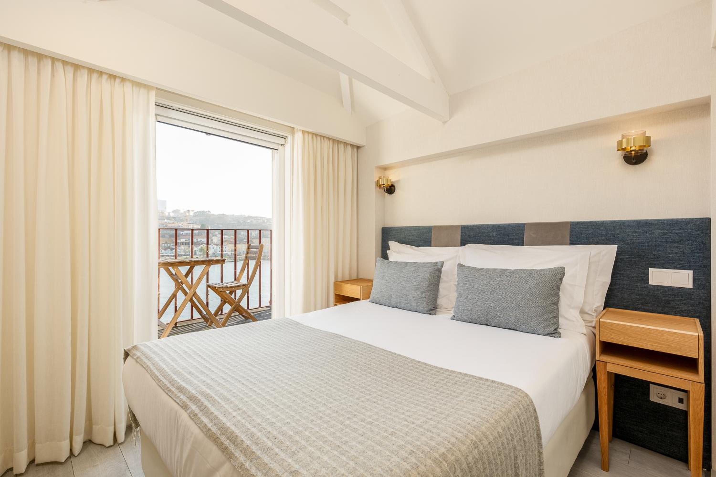 Duplex Apartment with Terrace and River View - Third Foor photo 1