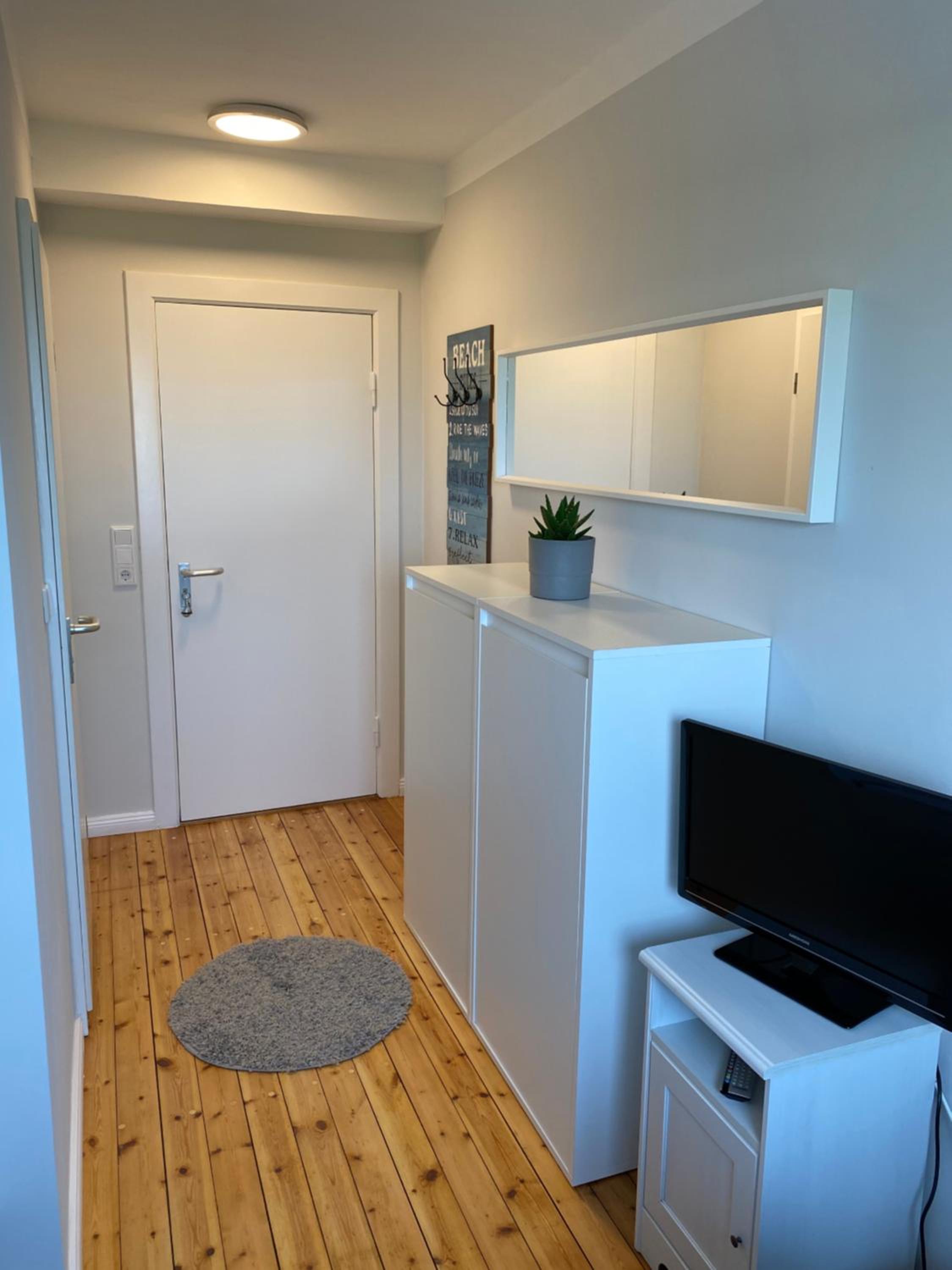 Small Single Room photo 2
