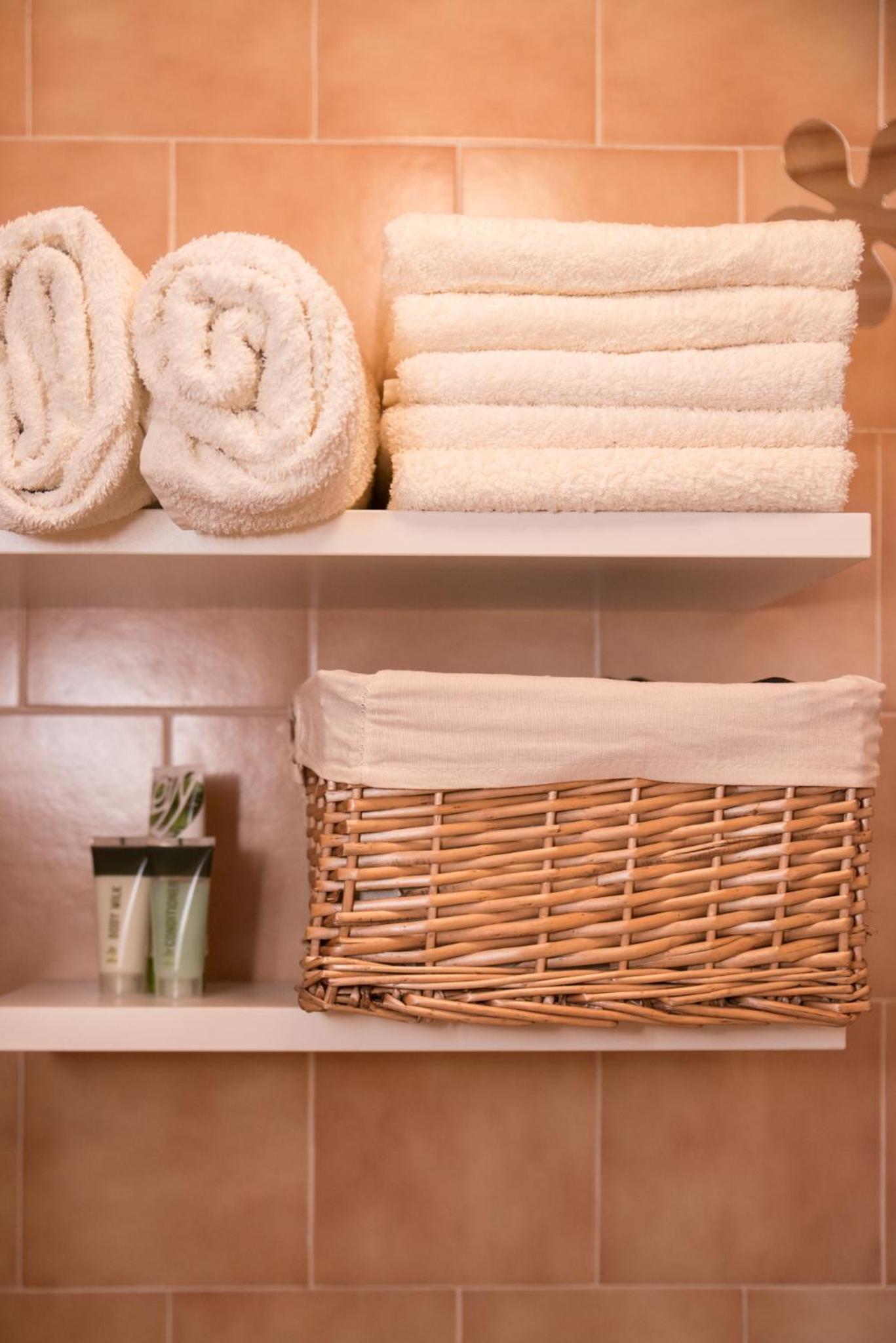 Double or Twin Room with Private Bathroom photo 1