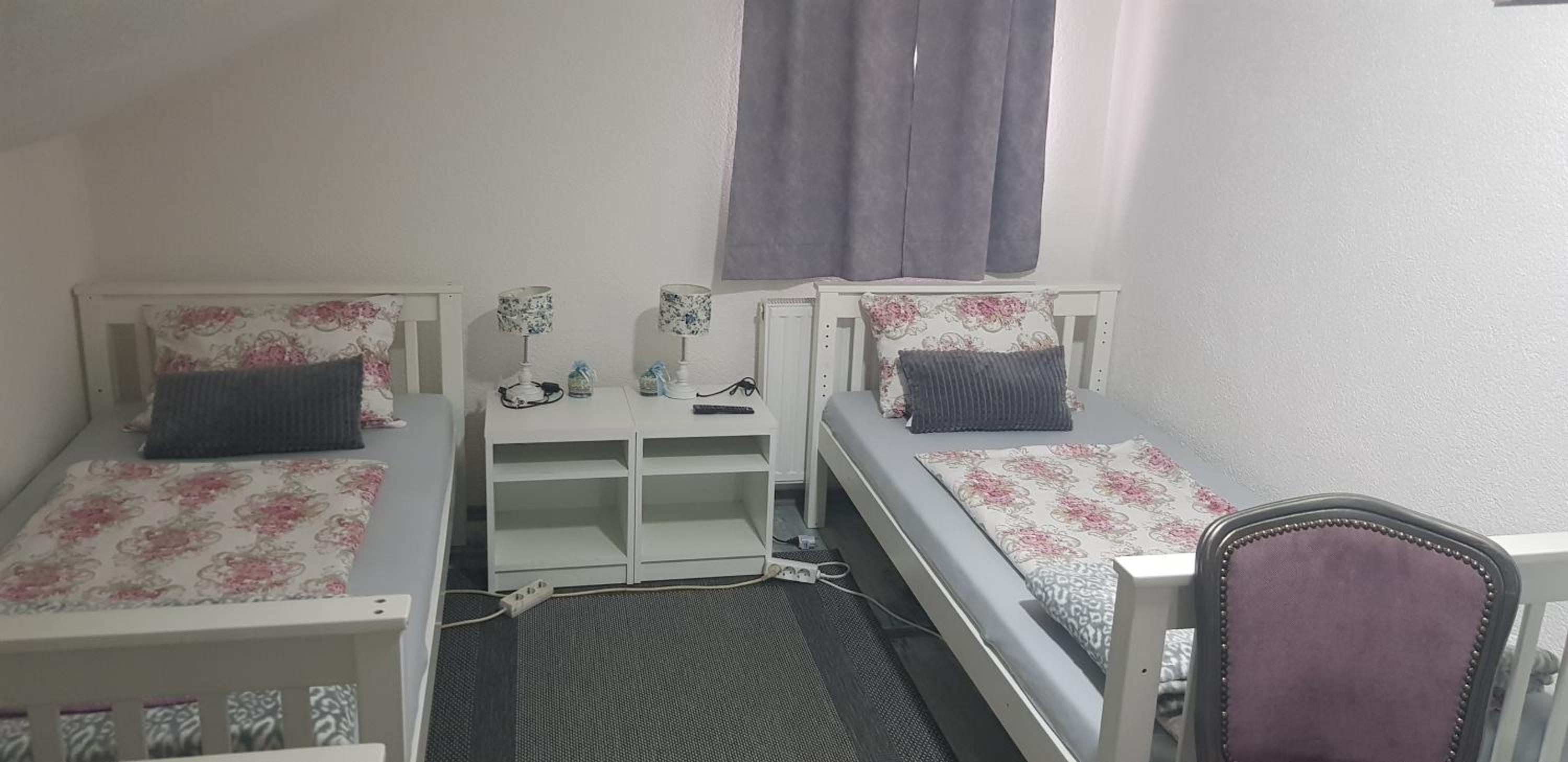 Economy Triple Room with Shared Bathroom photo 2