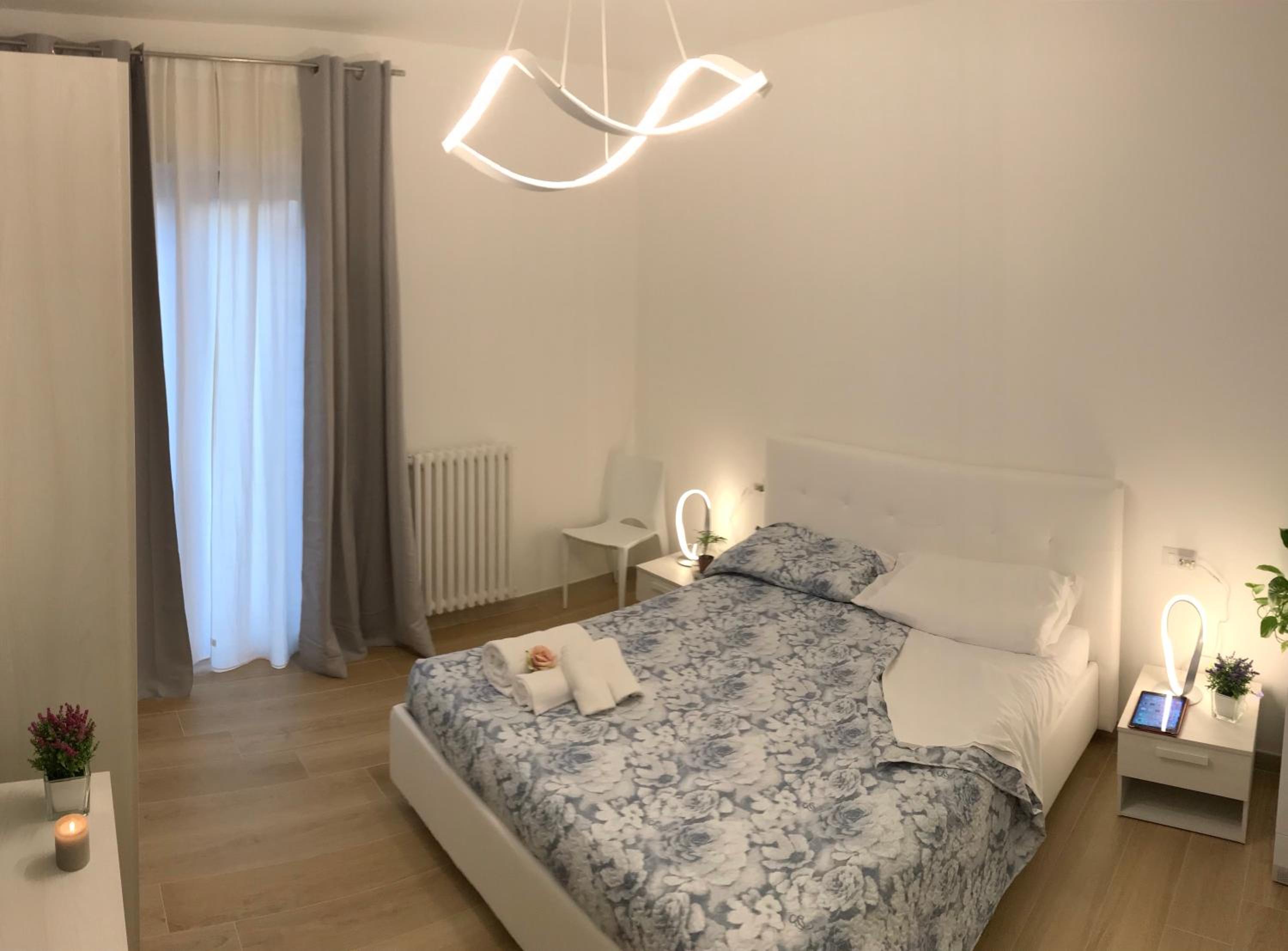Deluxe Double Room with Side Sea View photo 1