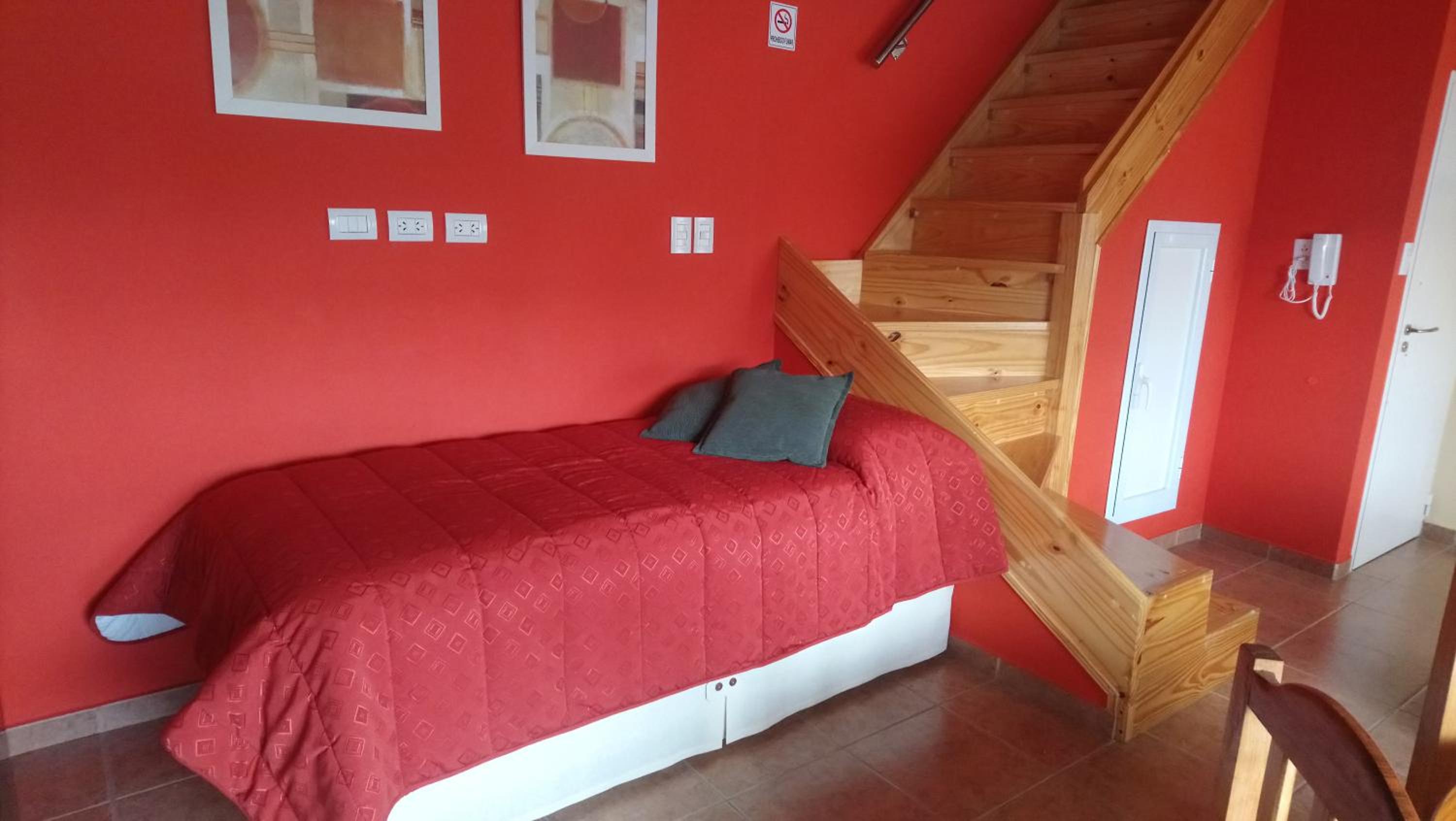 Apartment - Split Level photo 3