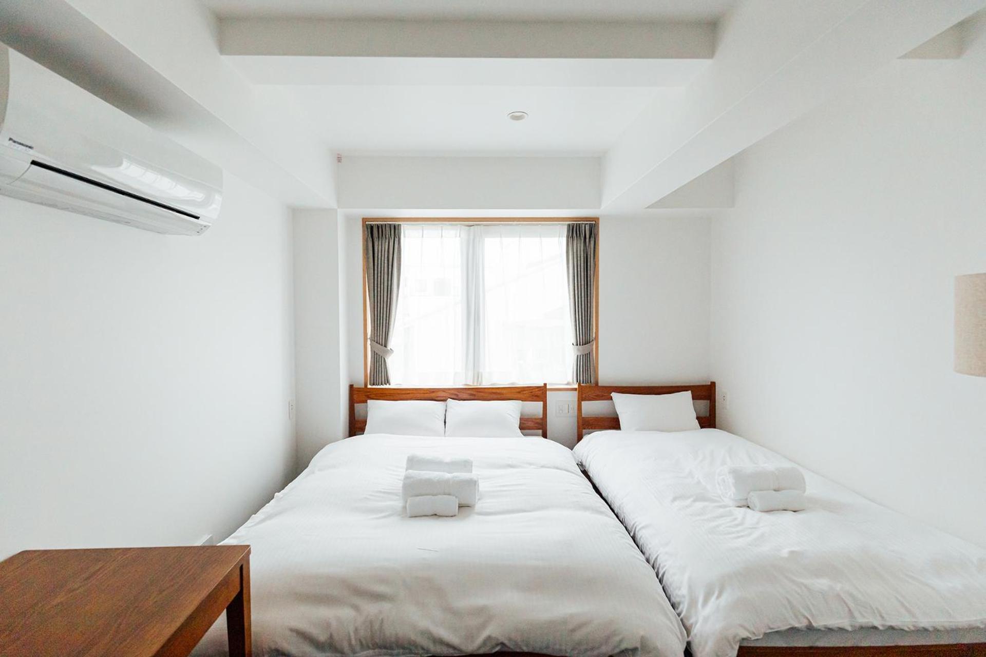 Twin Room with Shower - Photo 4