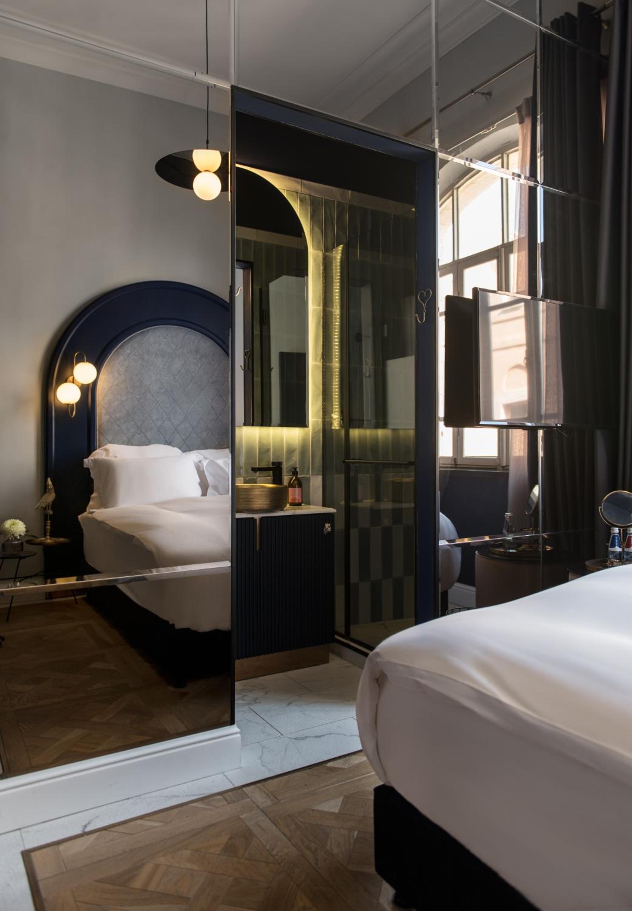 Double Room - Photo 4