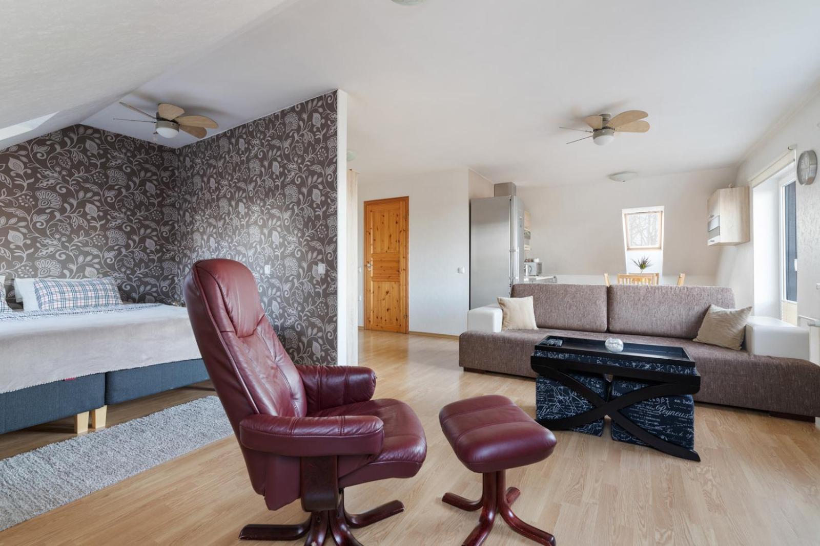 Studio Apartment photo 1