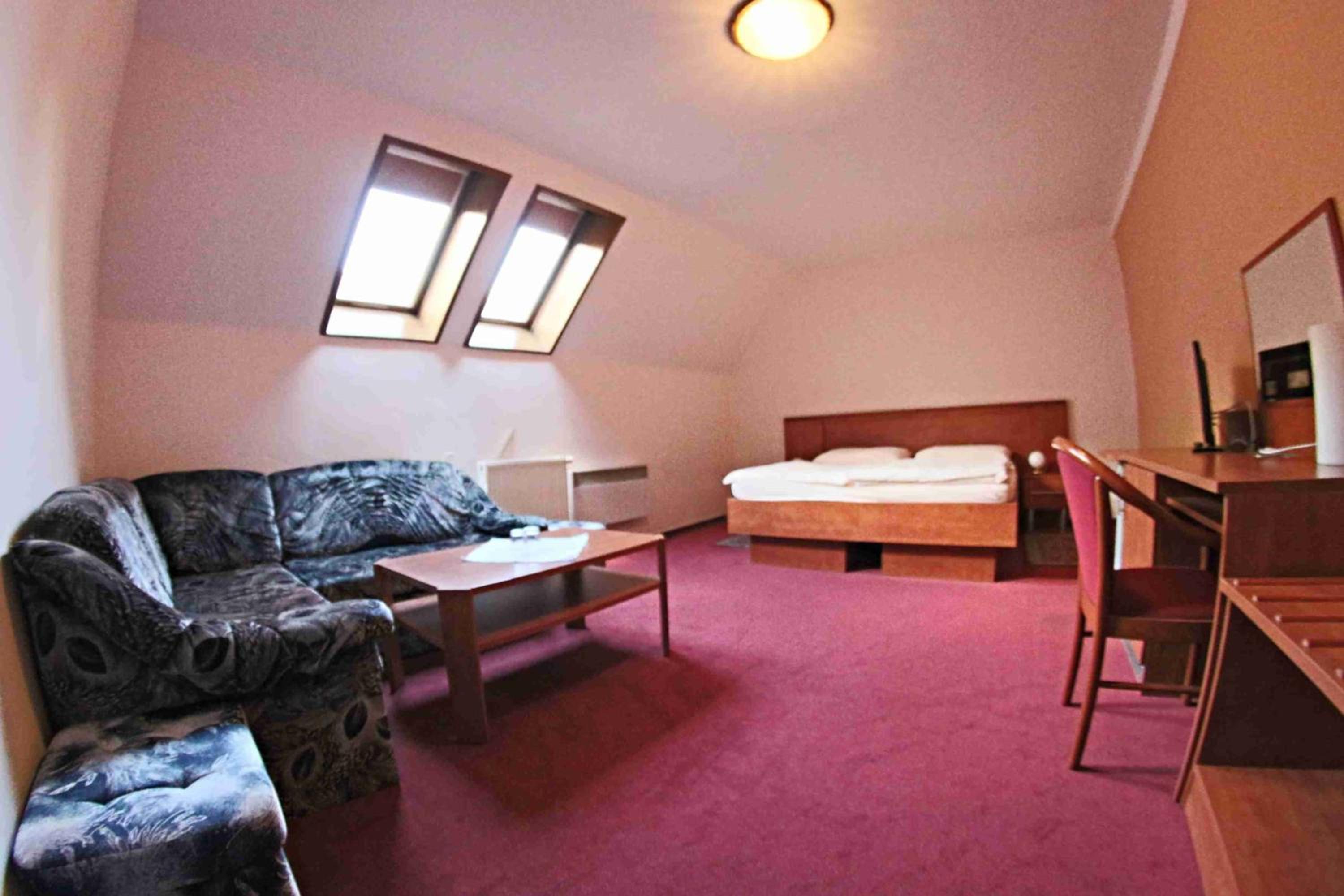 Double Room - Photo 14