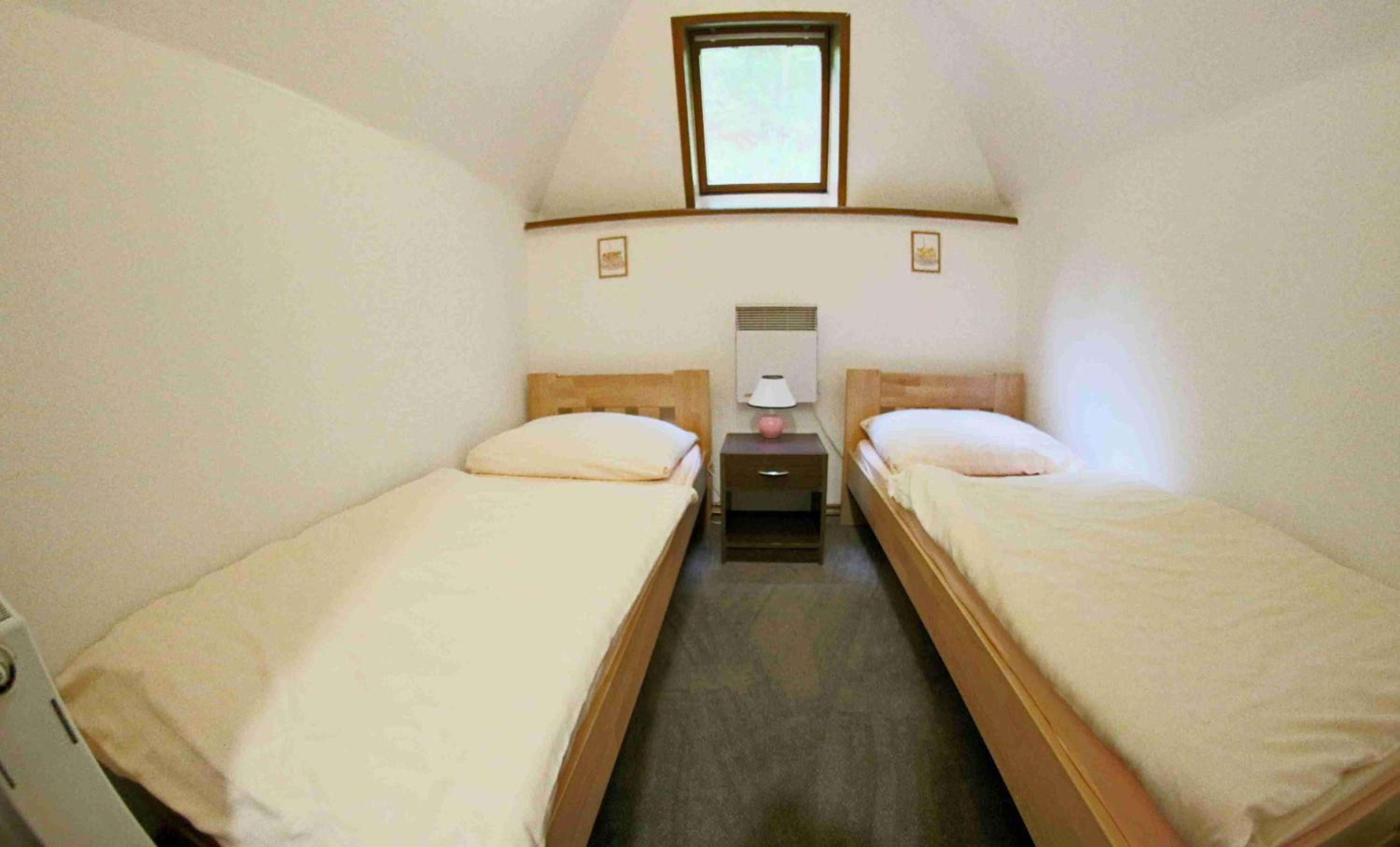 Double Room - Photo 11
