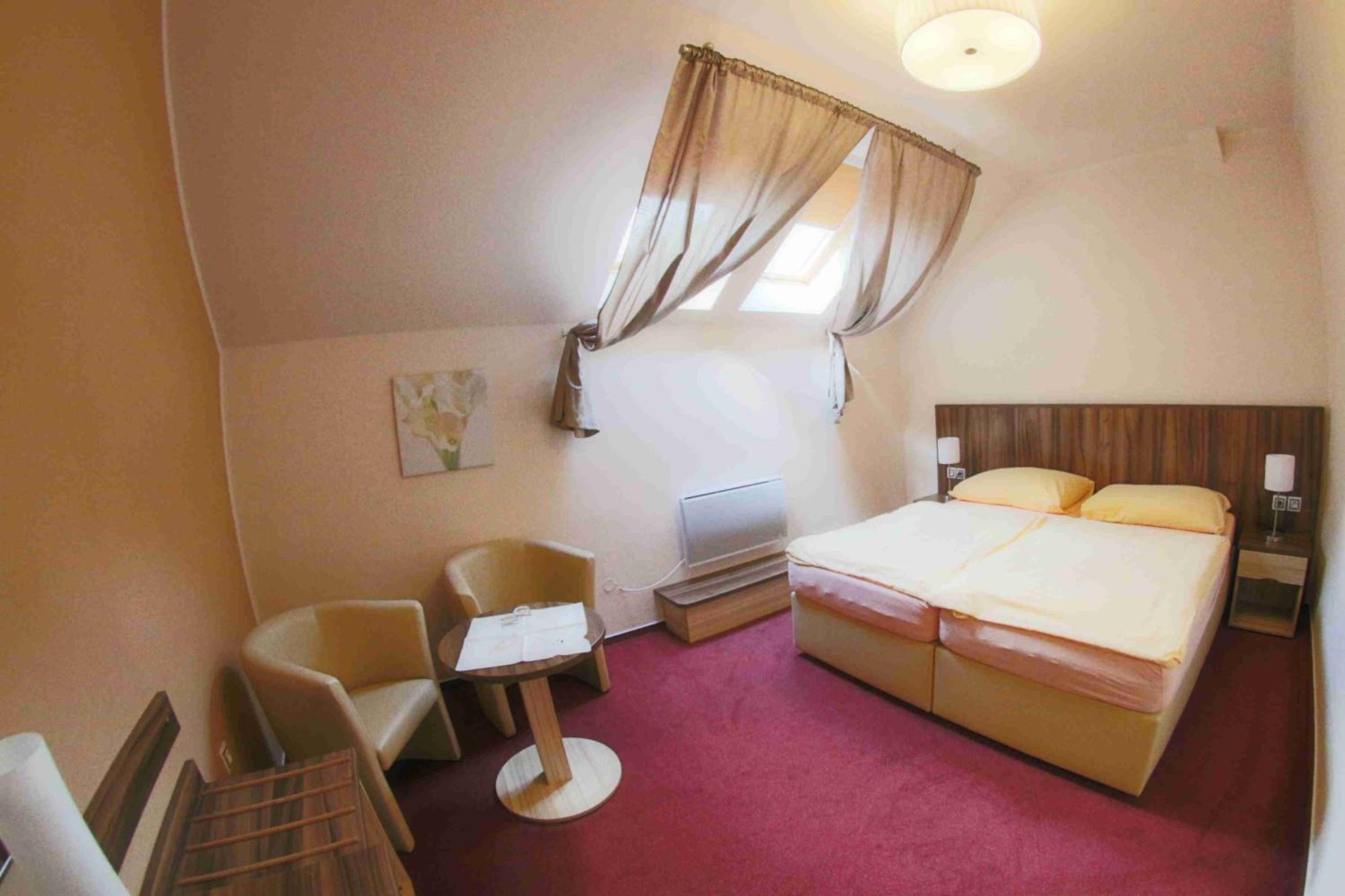 Double Room - Photo 27