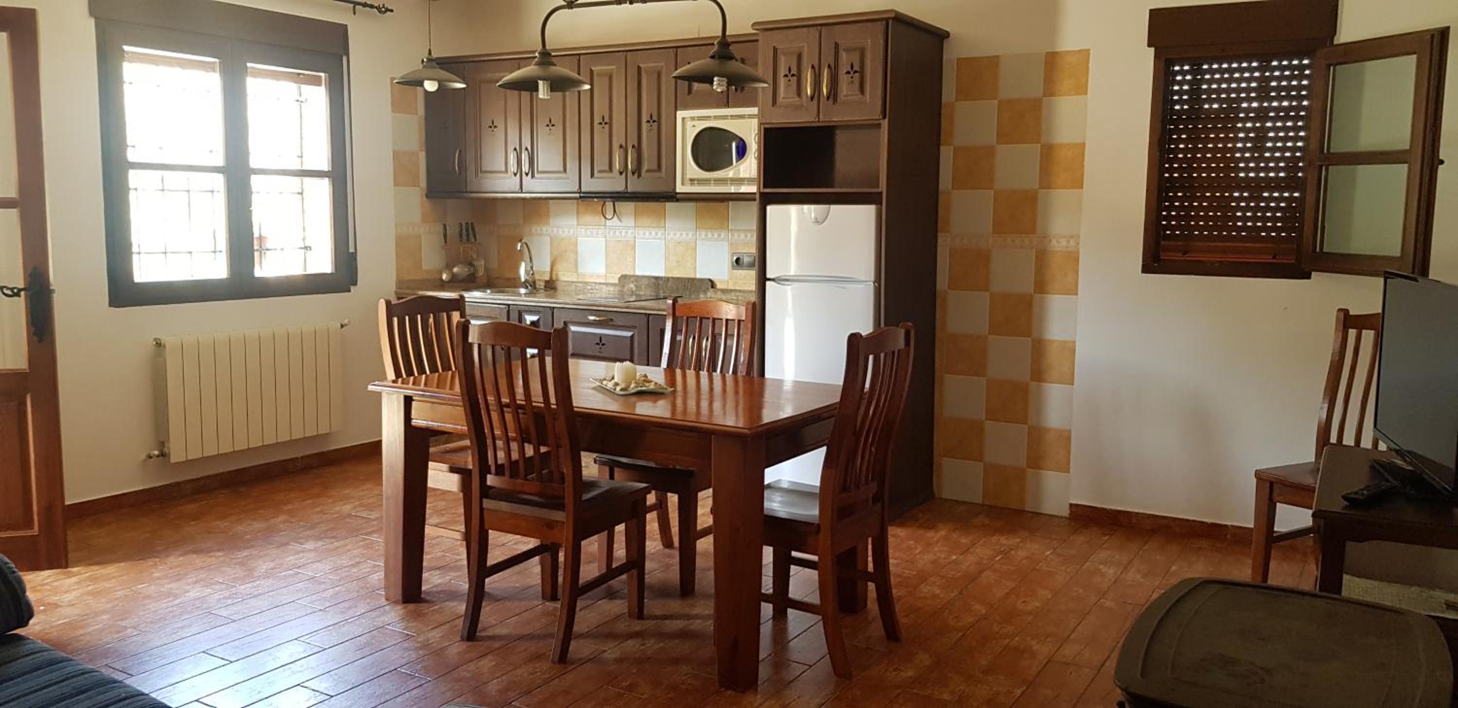 Two-Bedroom House - Photo 7