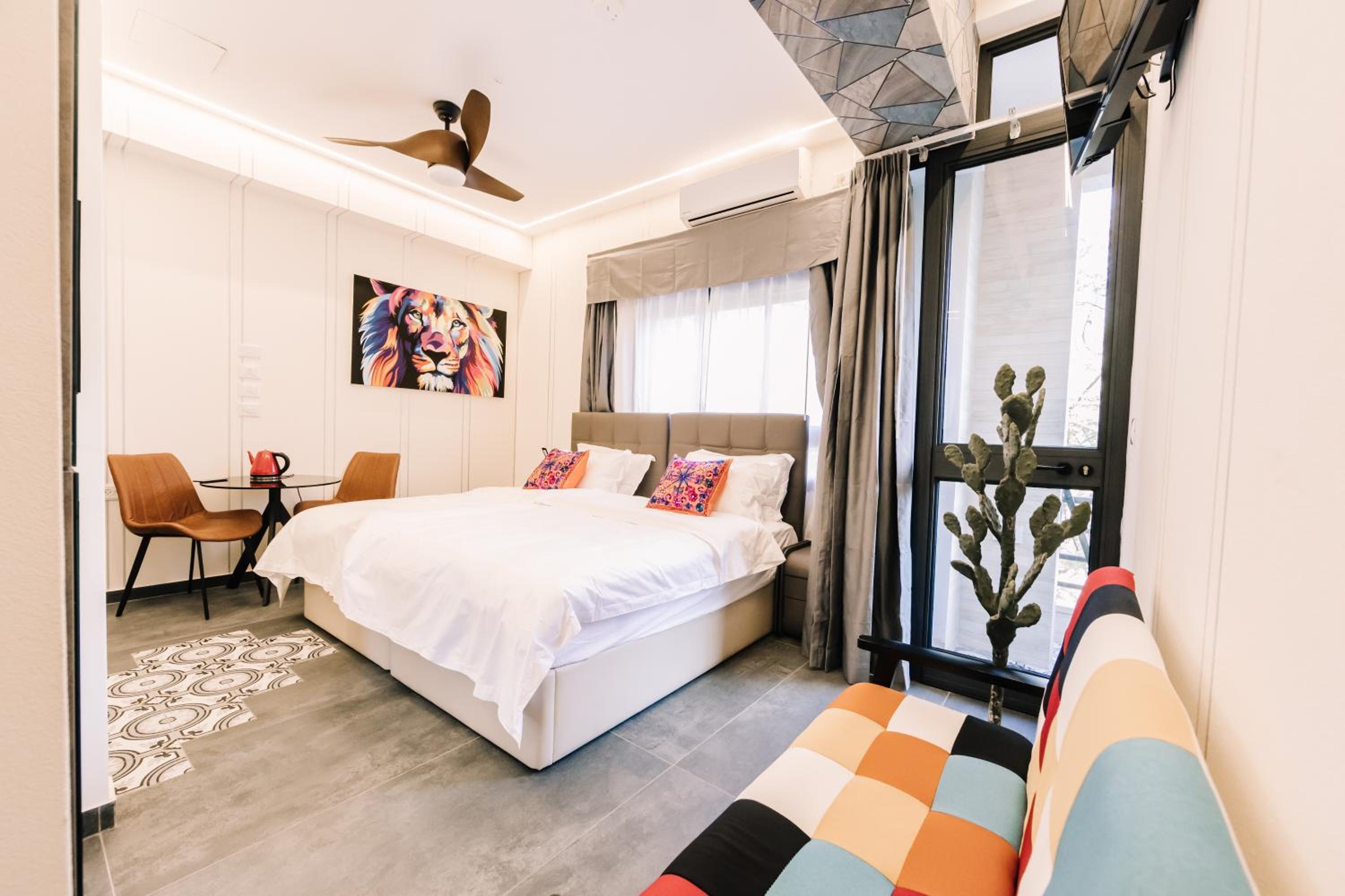 Superior Studio with Balcony and Garden View