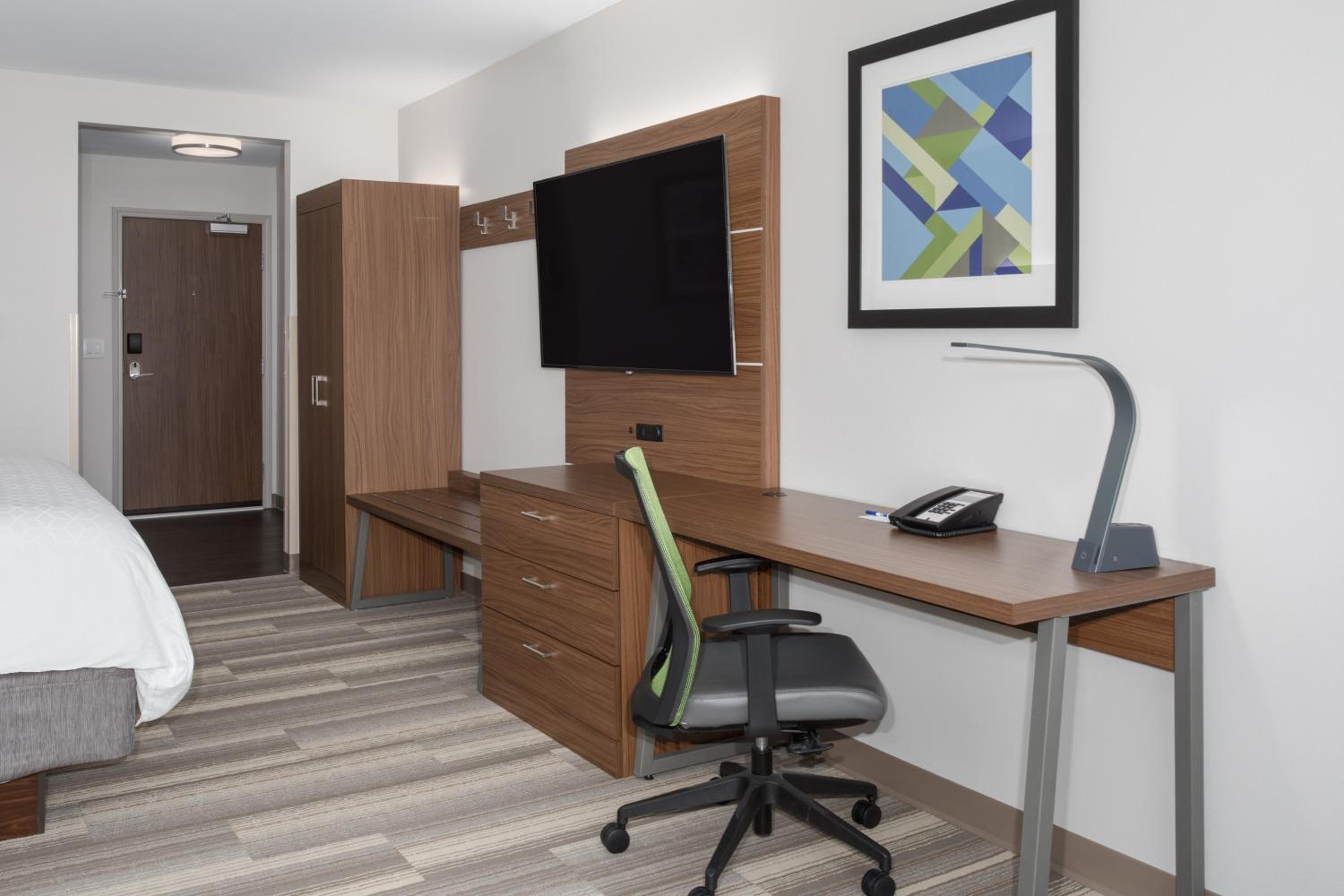 King Suite with Sofa Bed photo 1