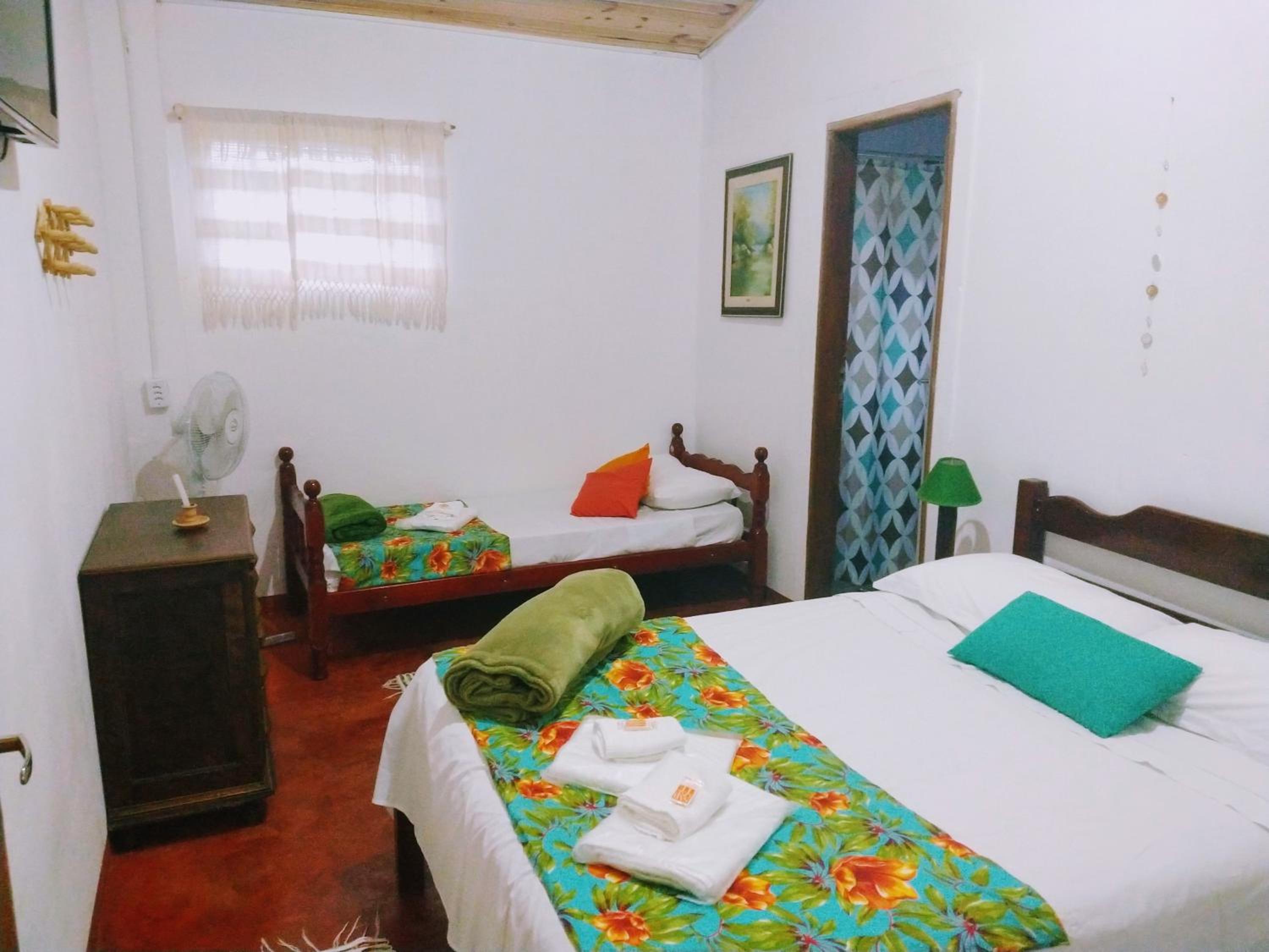 Triple Room with Private Bathroom - Photo 3