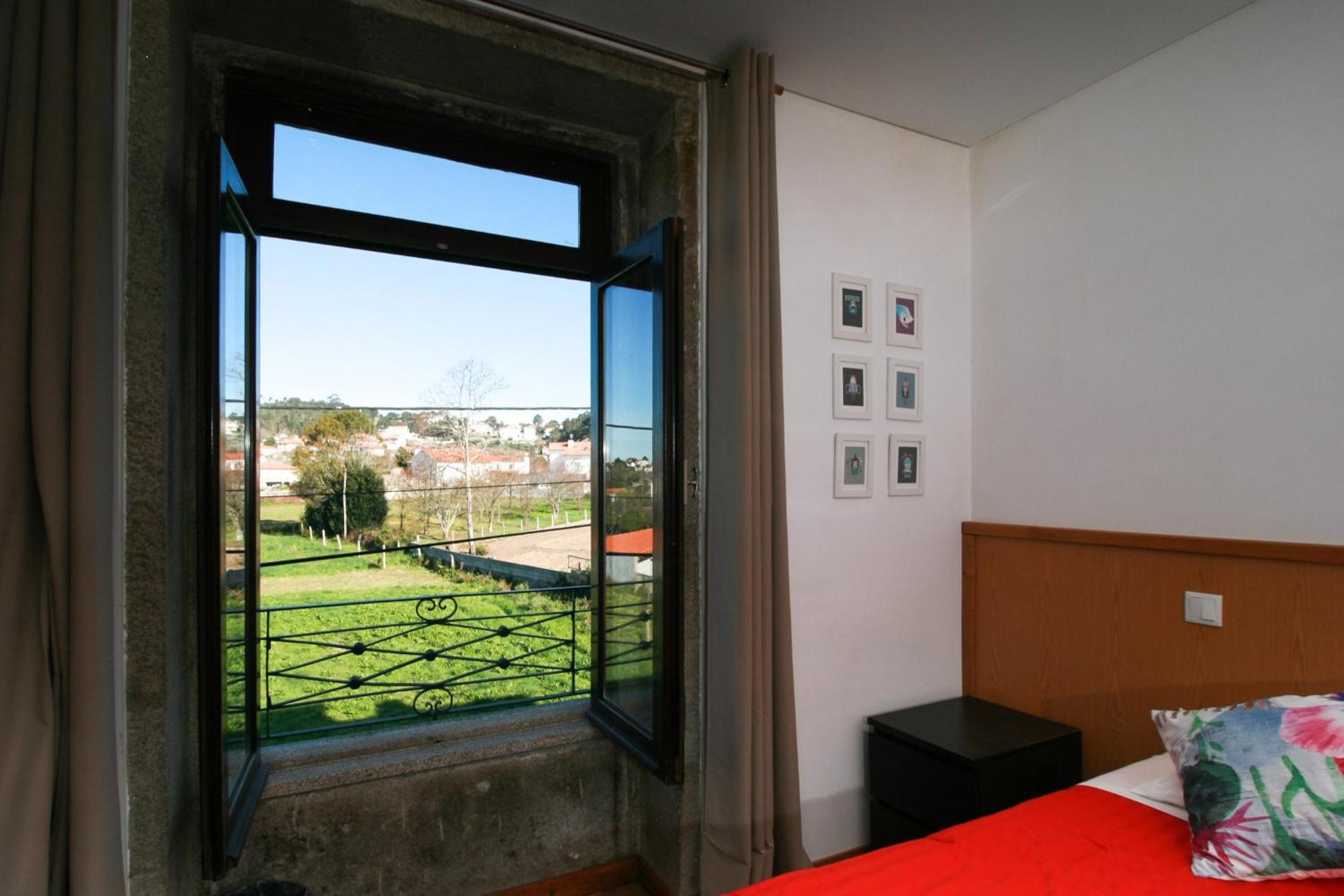 Twin Room - Photo 3