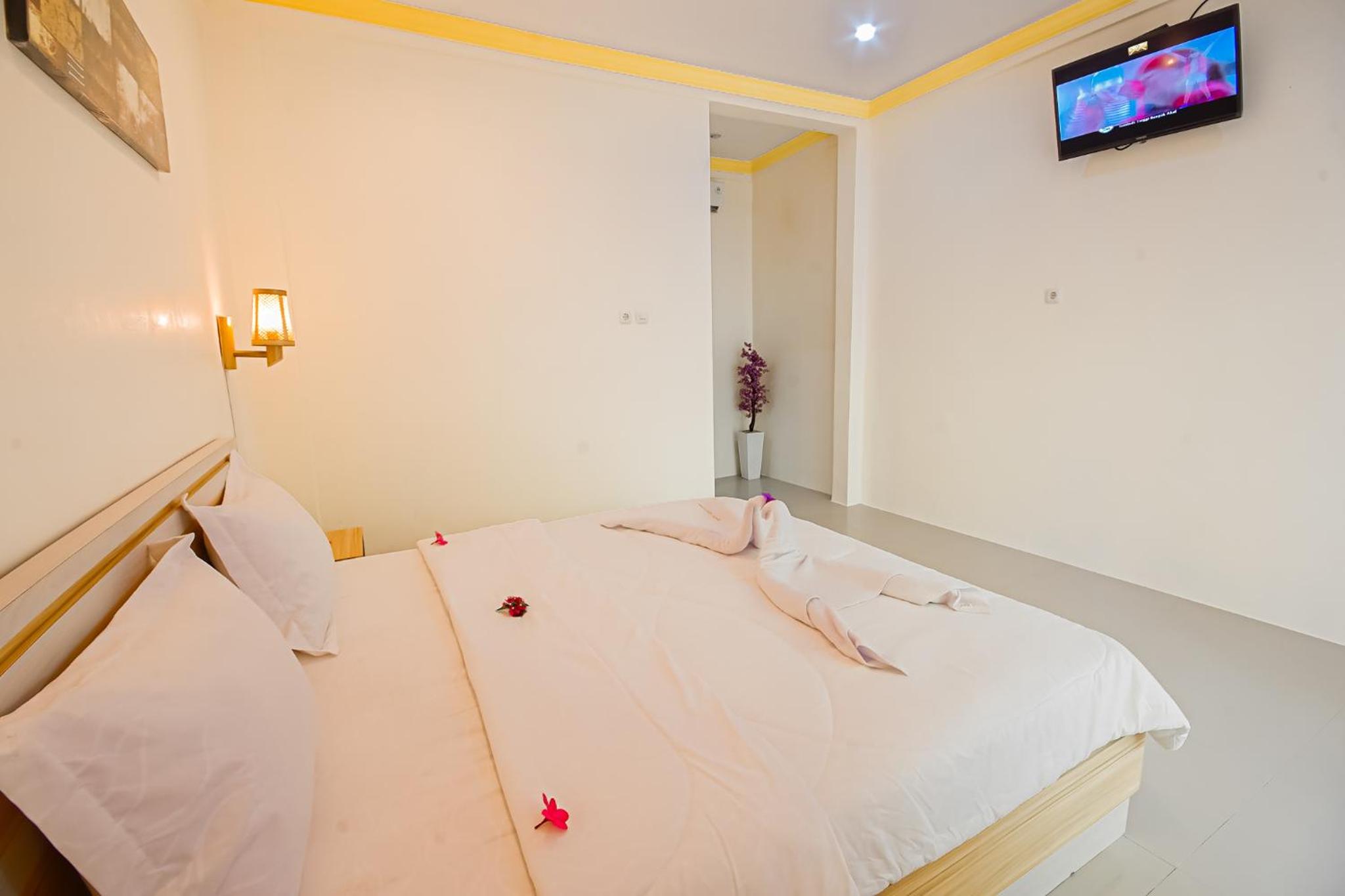 Deluxe Double Room - Photo 1