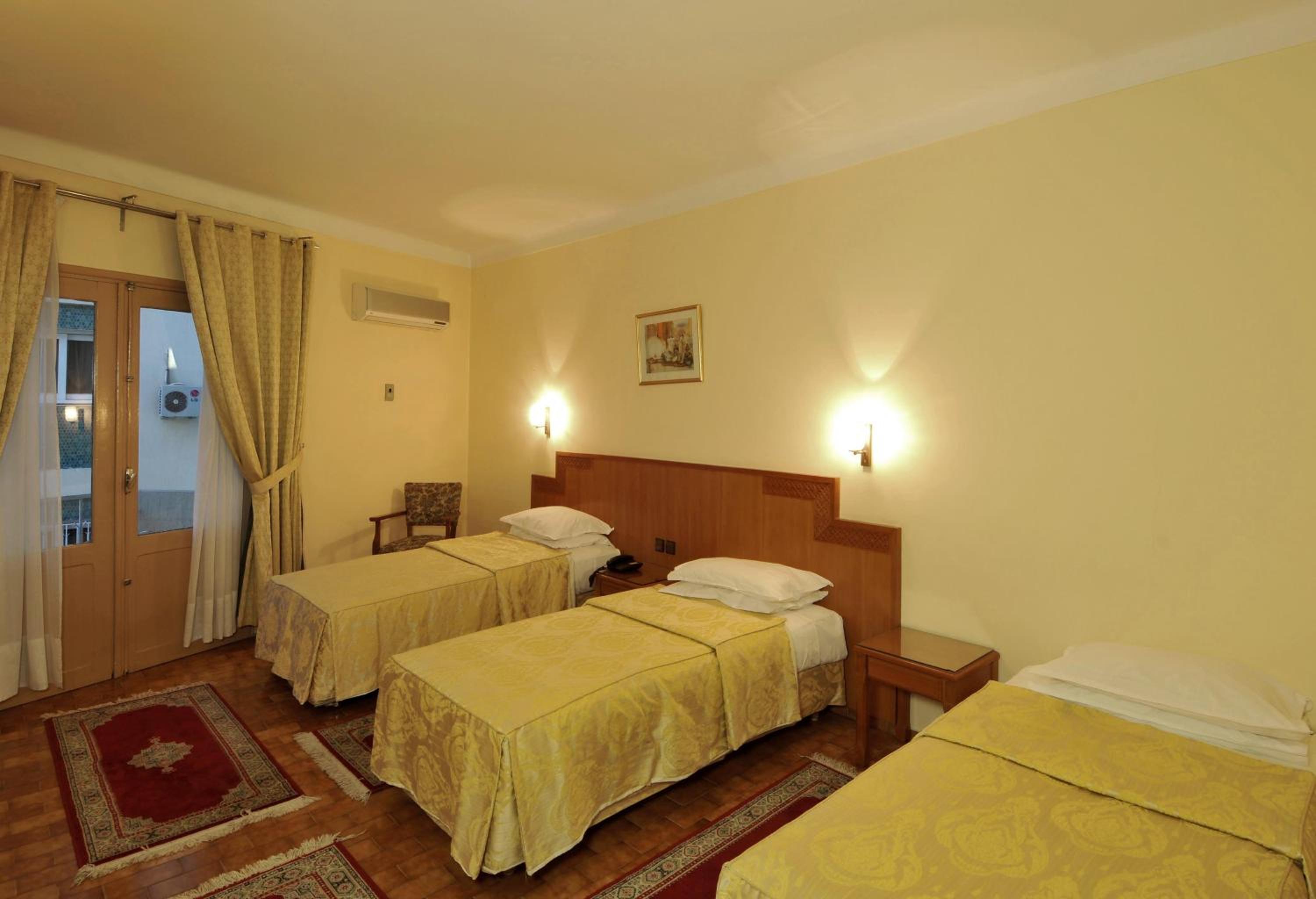 Standard Triple Room photo 2