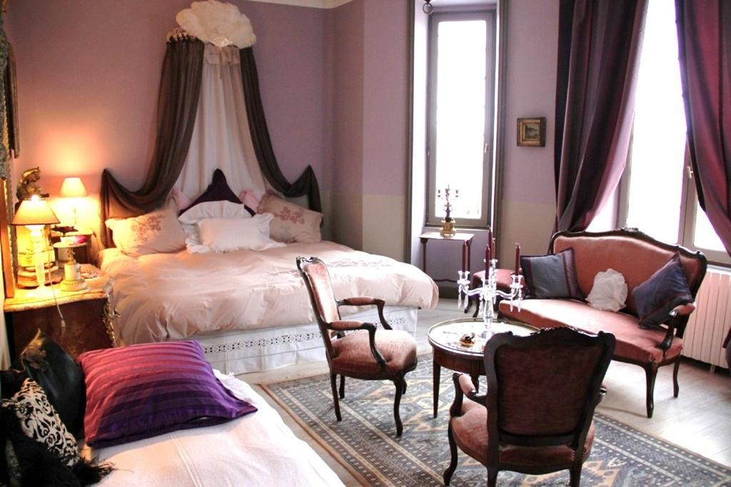 Deluxe King Room photo 1