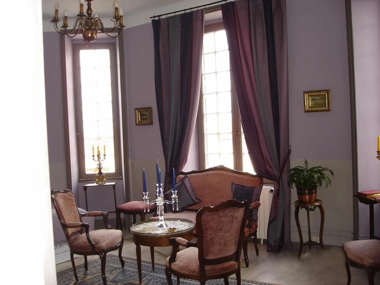Deluxe King Room photo 2