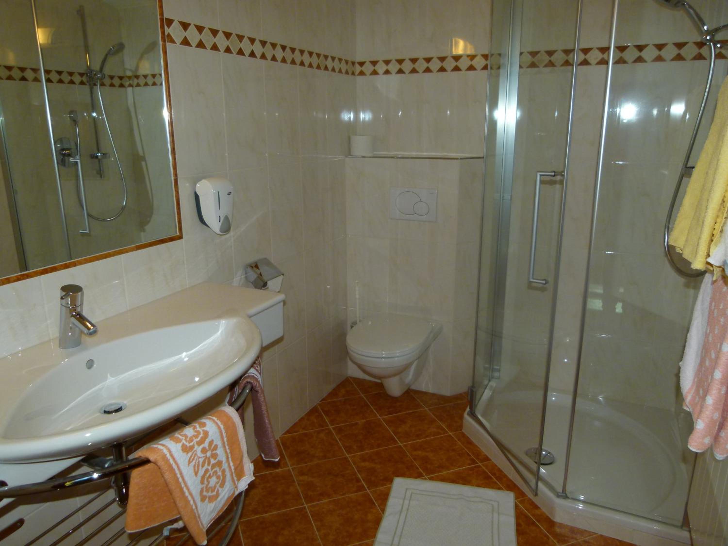 Quadruple Room - Photo 4