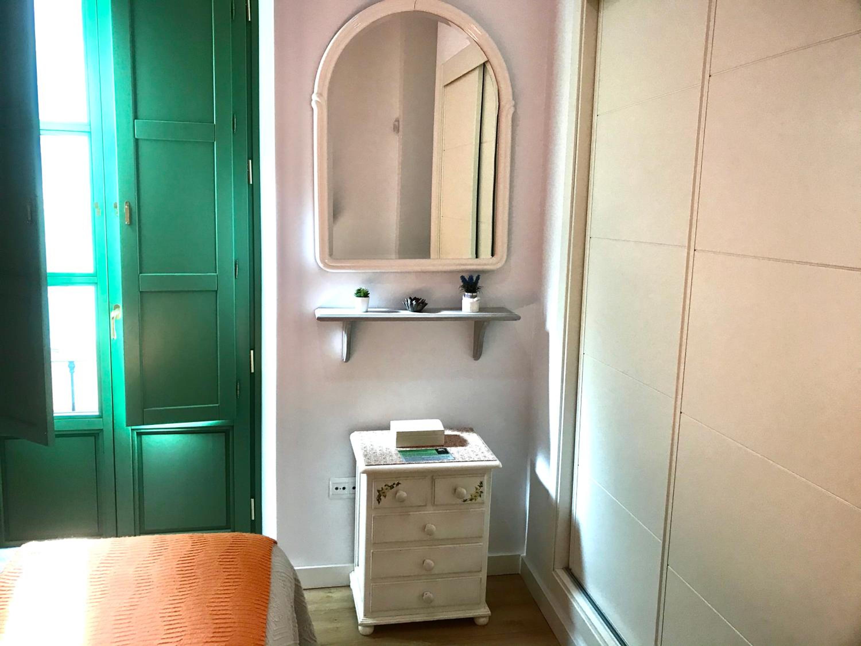 Apartamento con Balcón