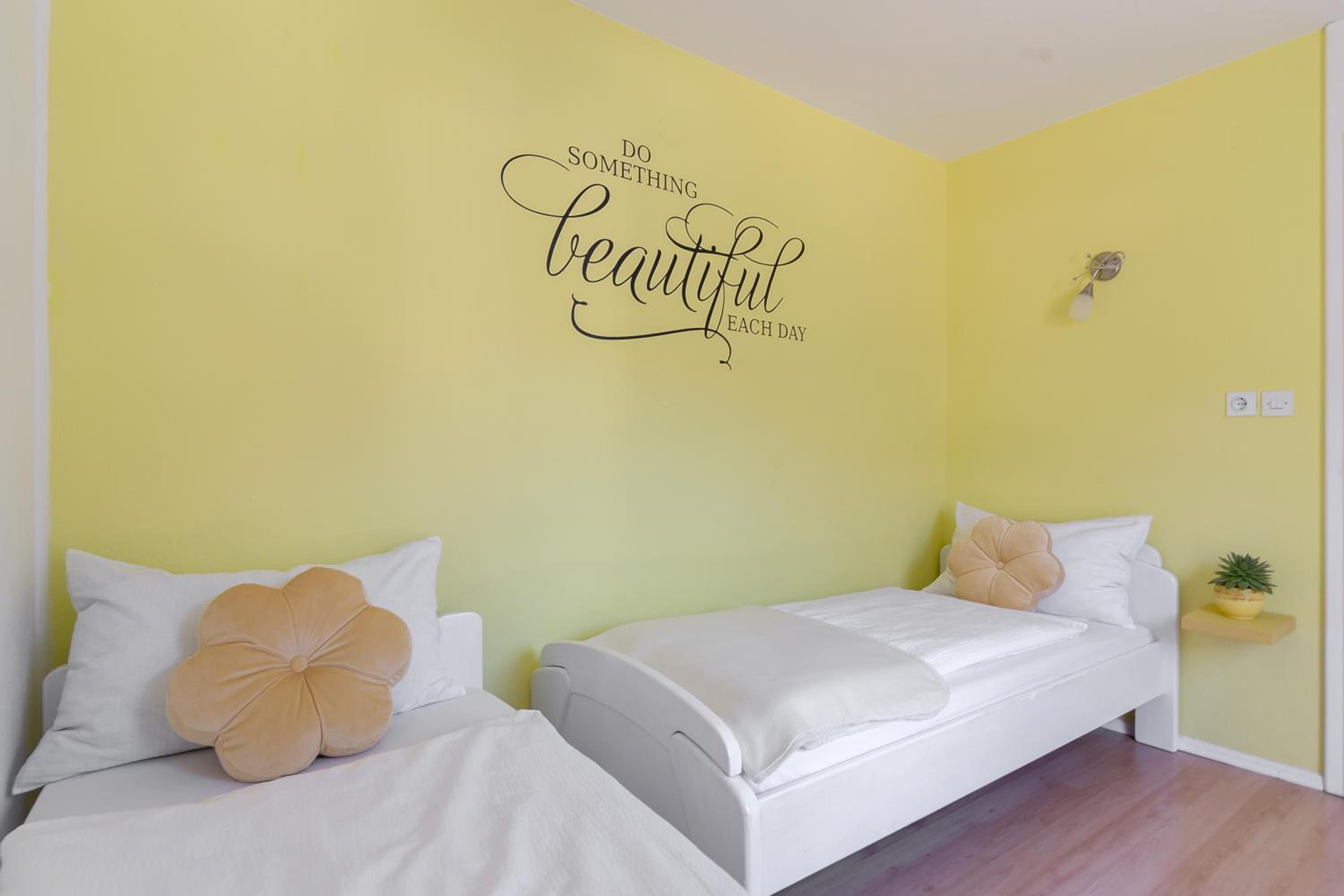 Two-Bedroom Apartment with Balcony photo 2