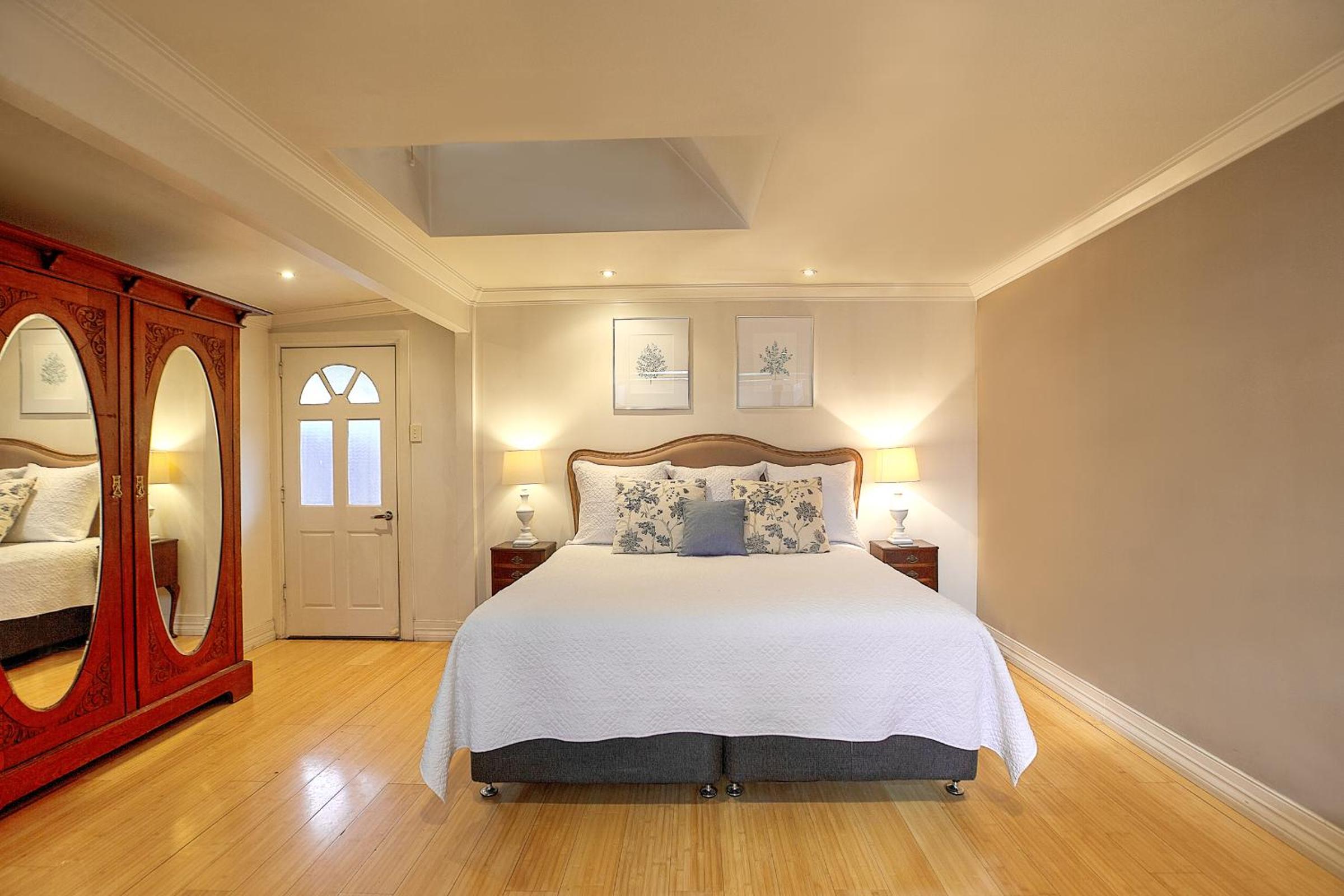 Deluxe Villa - Gardener's Cottage - Photo 1