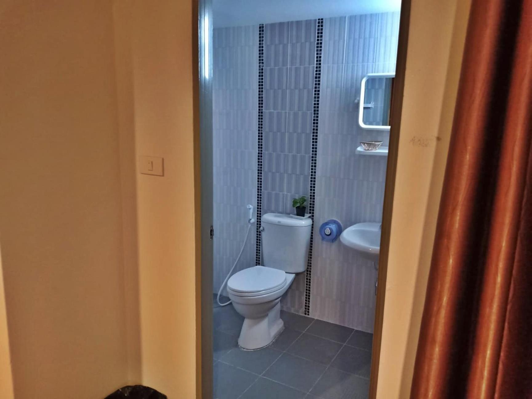 Standard Double Room - Photo 5