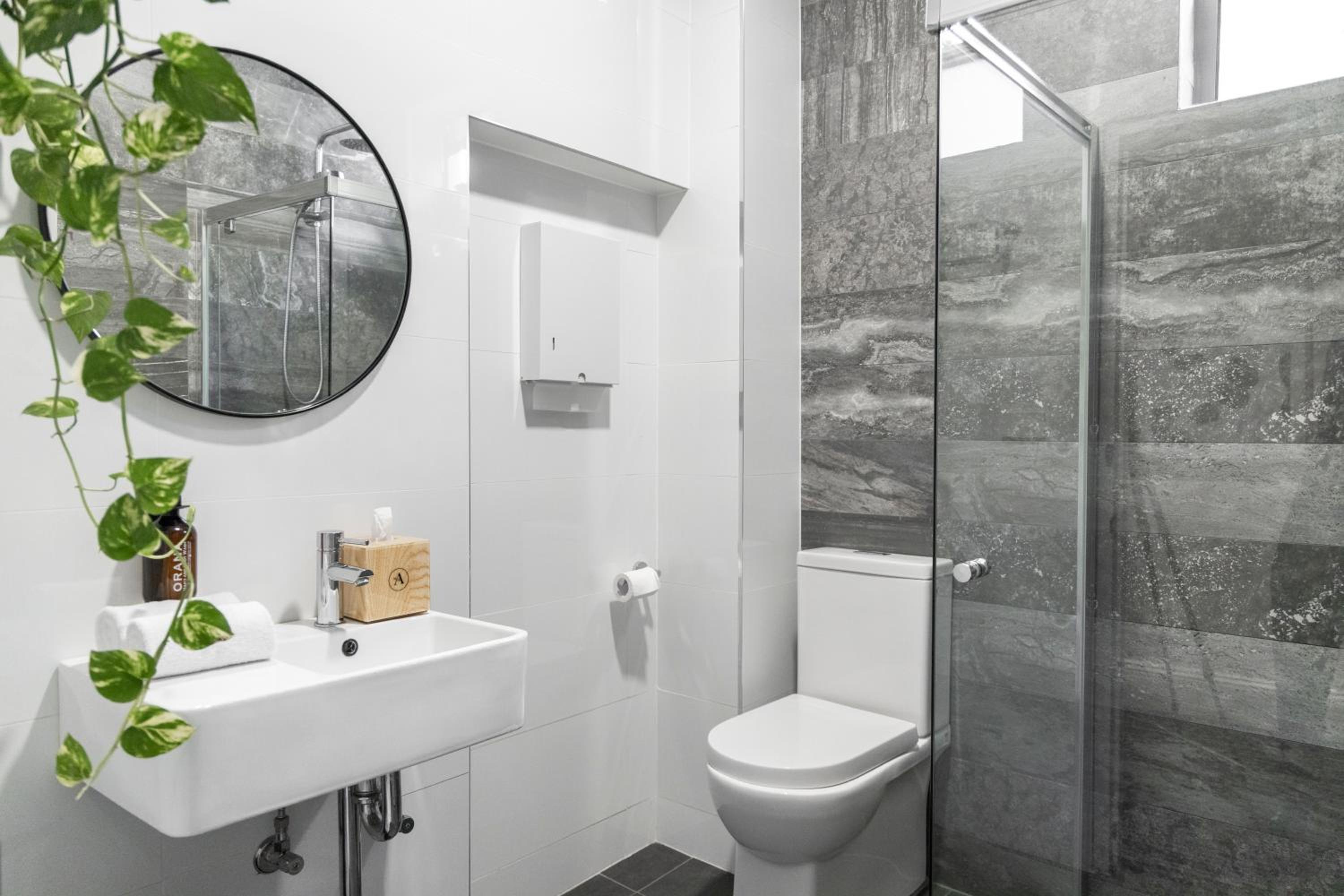 Premium Double Room with Shared Bathroom thumbnail 6