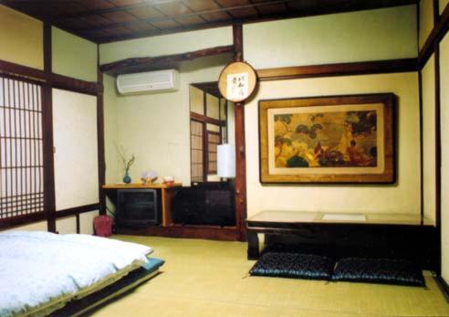 Economy Quadruple Room with Shared Bathroom photo 1