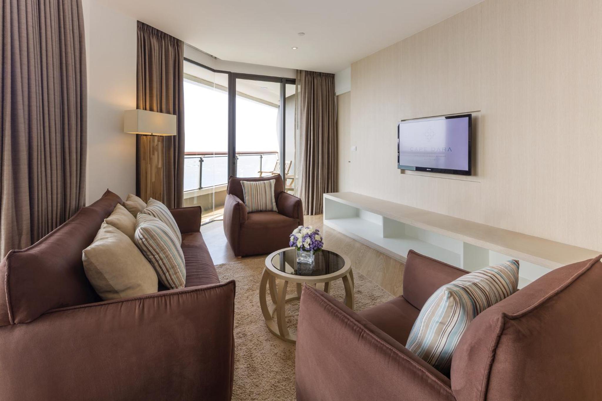 Family Suite with Club Benefits with Sea View
