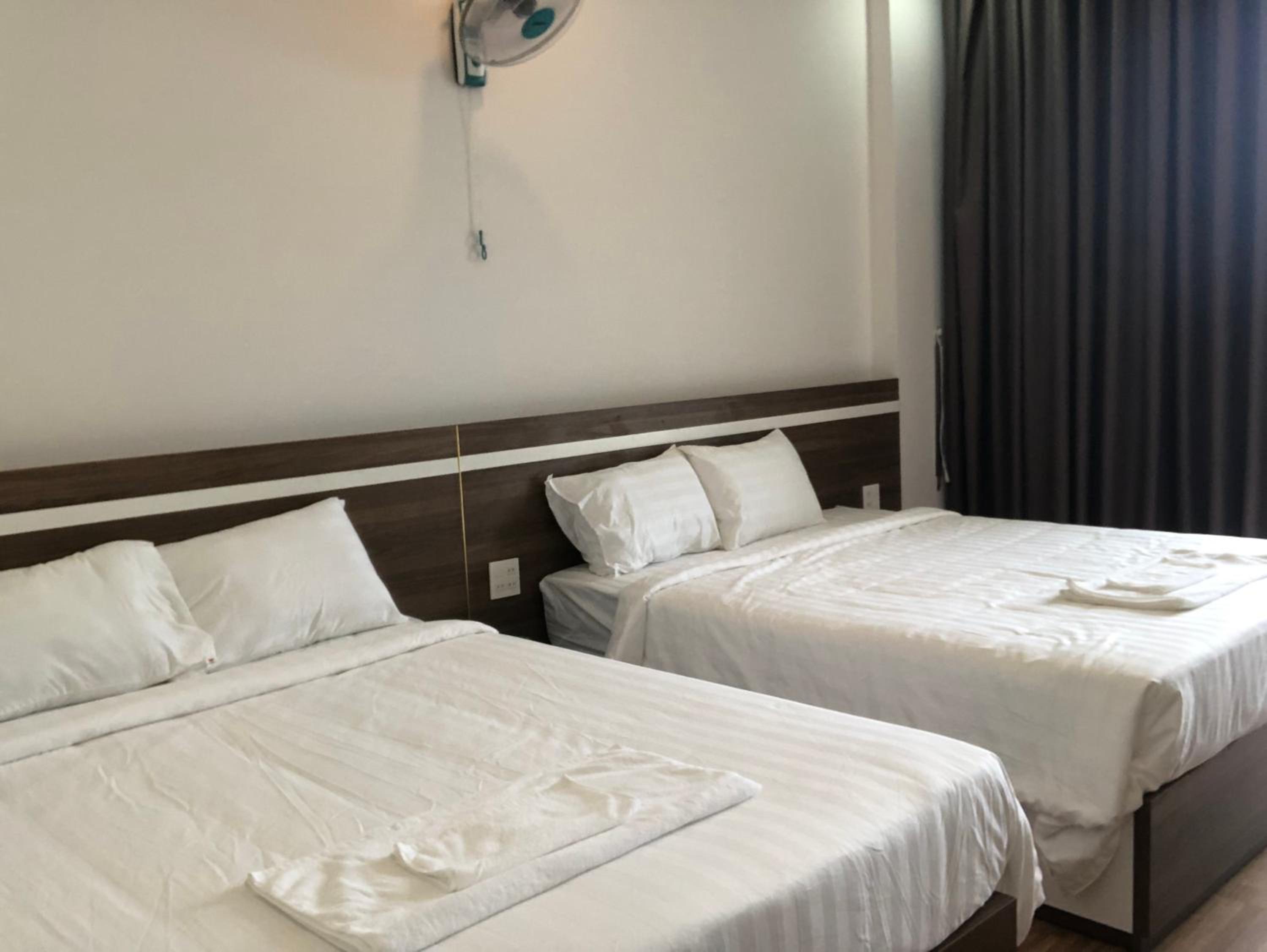 Quadruple Room with Balcony photo 3