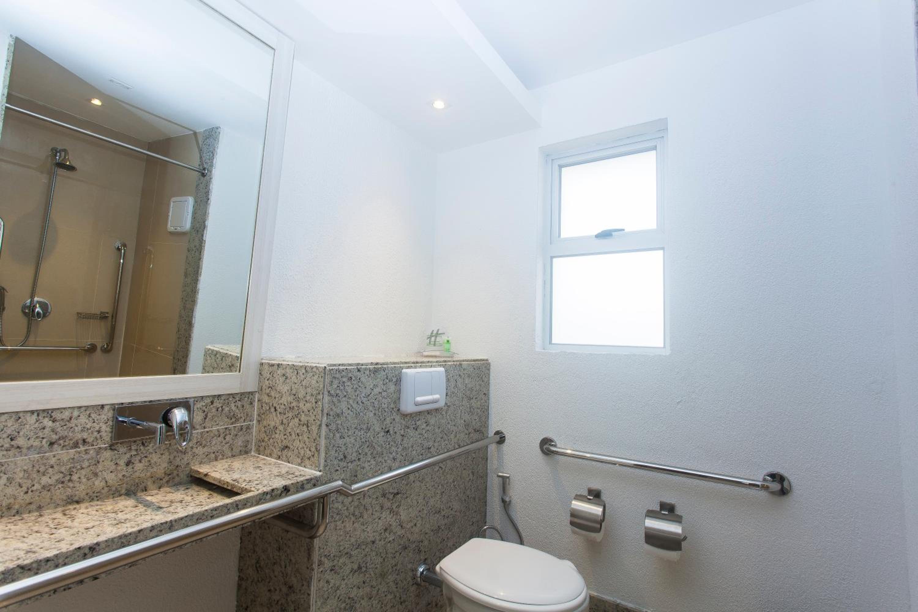Standard King Room - Disability Access