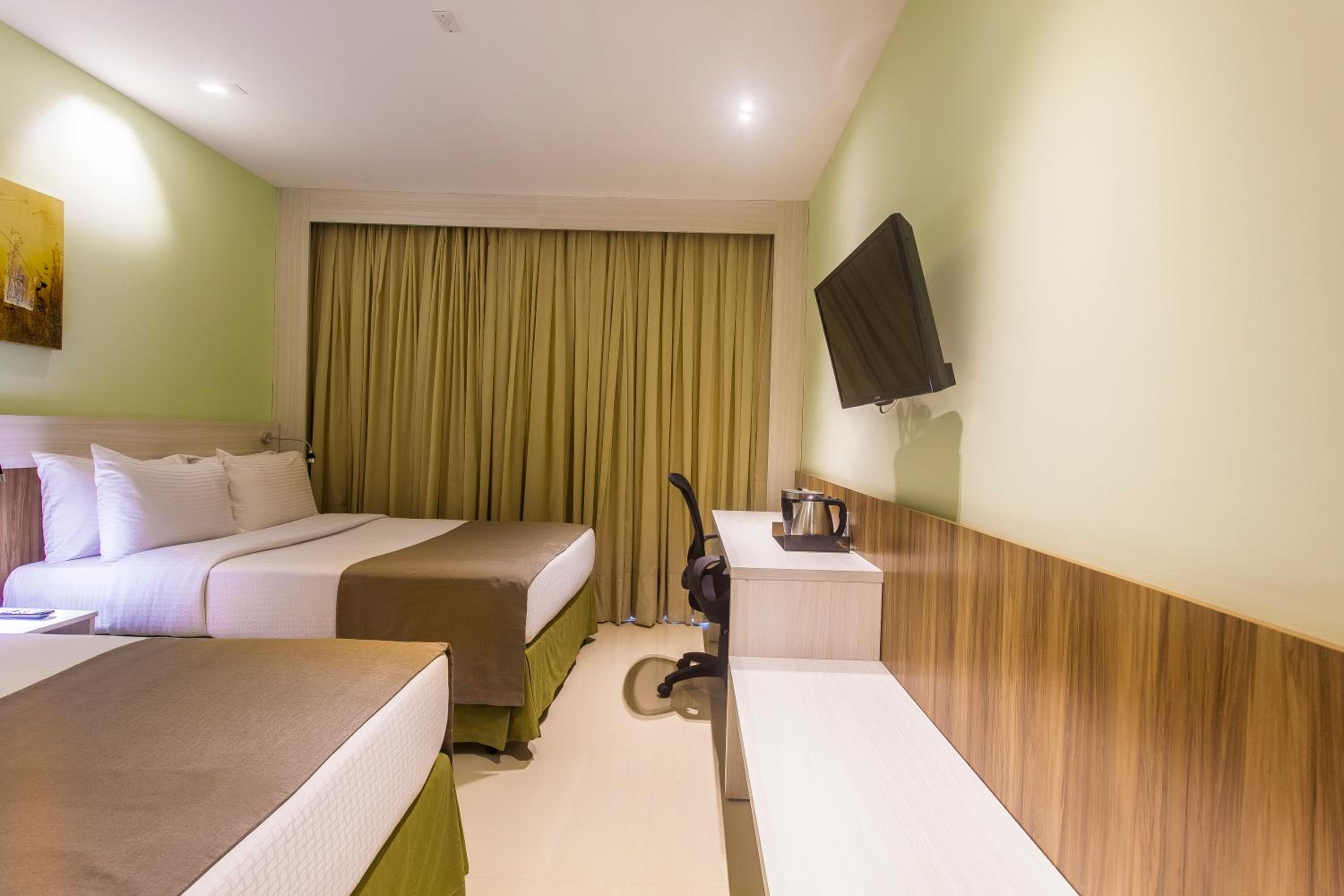 Standard Double Room with Two Double Beds photo 3