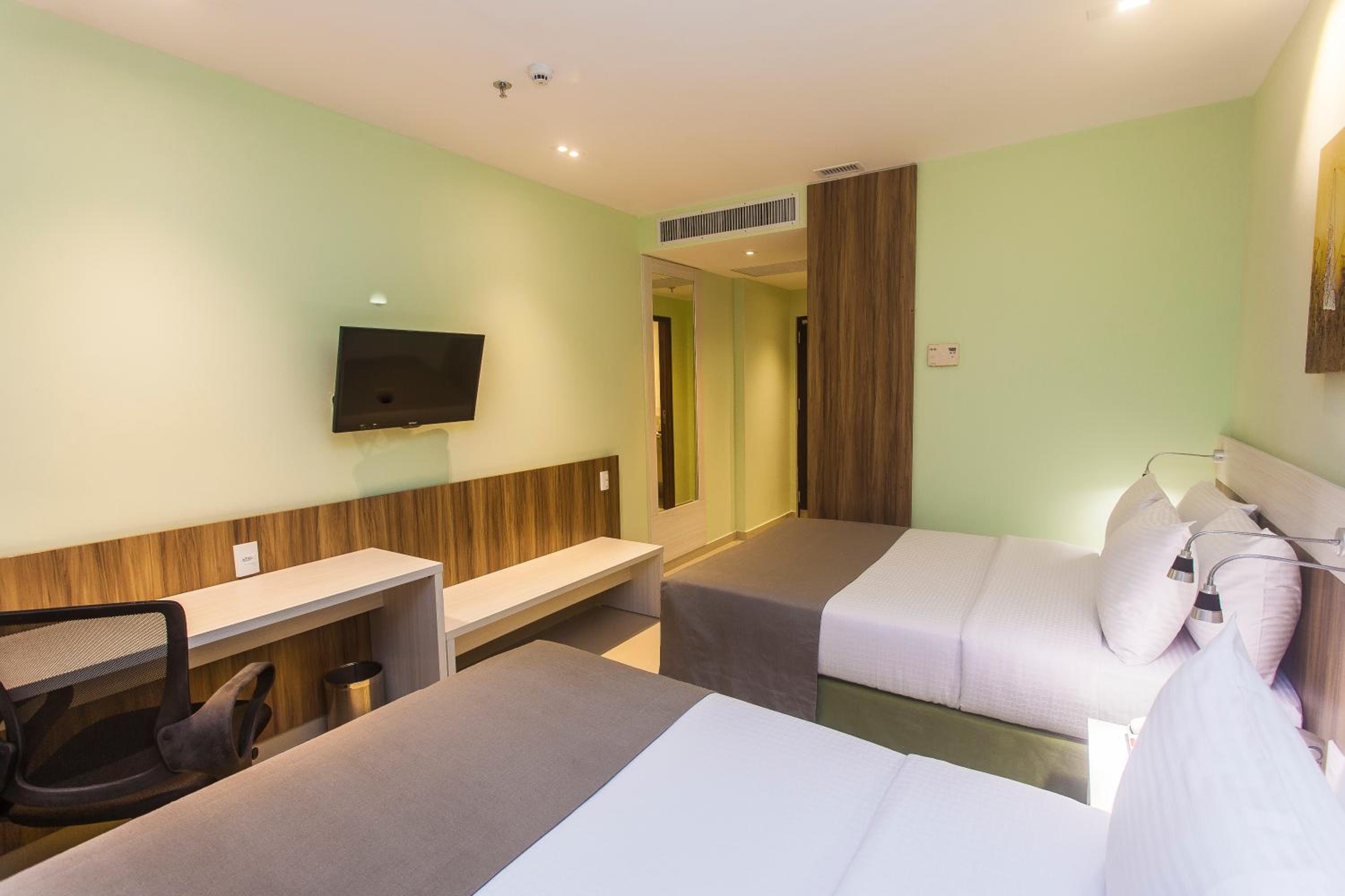 Standard Double Room with Two Double Beds photo 2