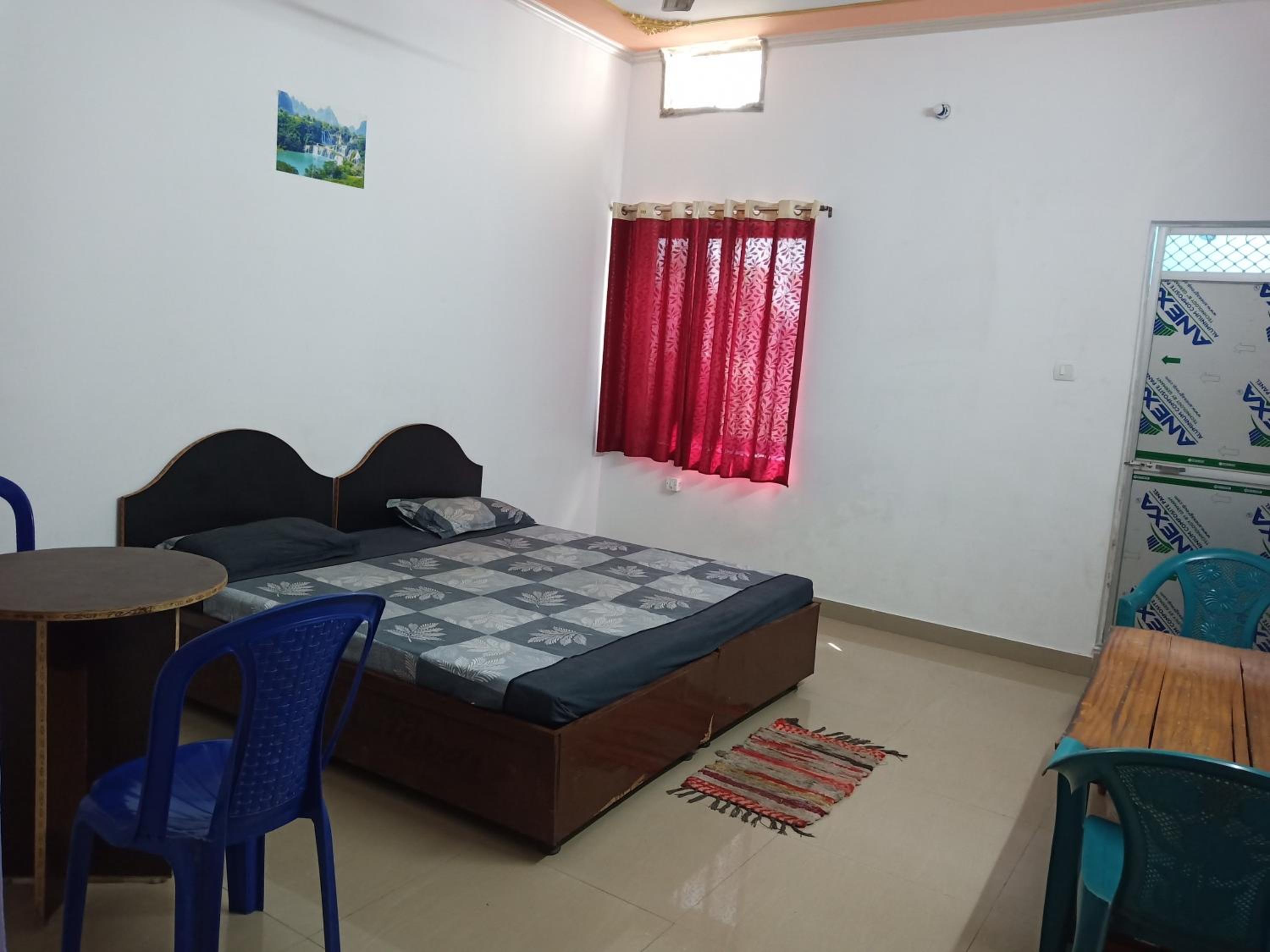 Budget Double Room photo 1