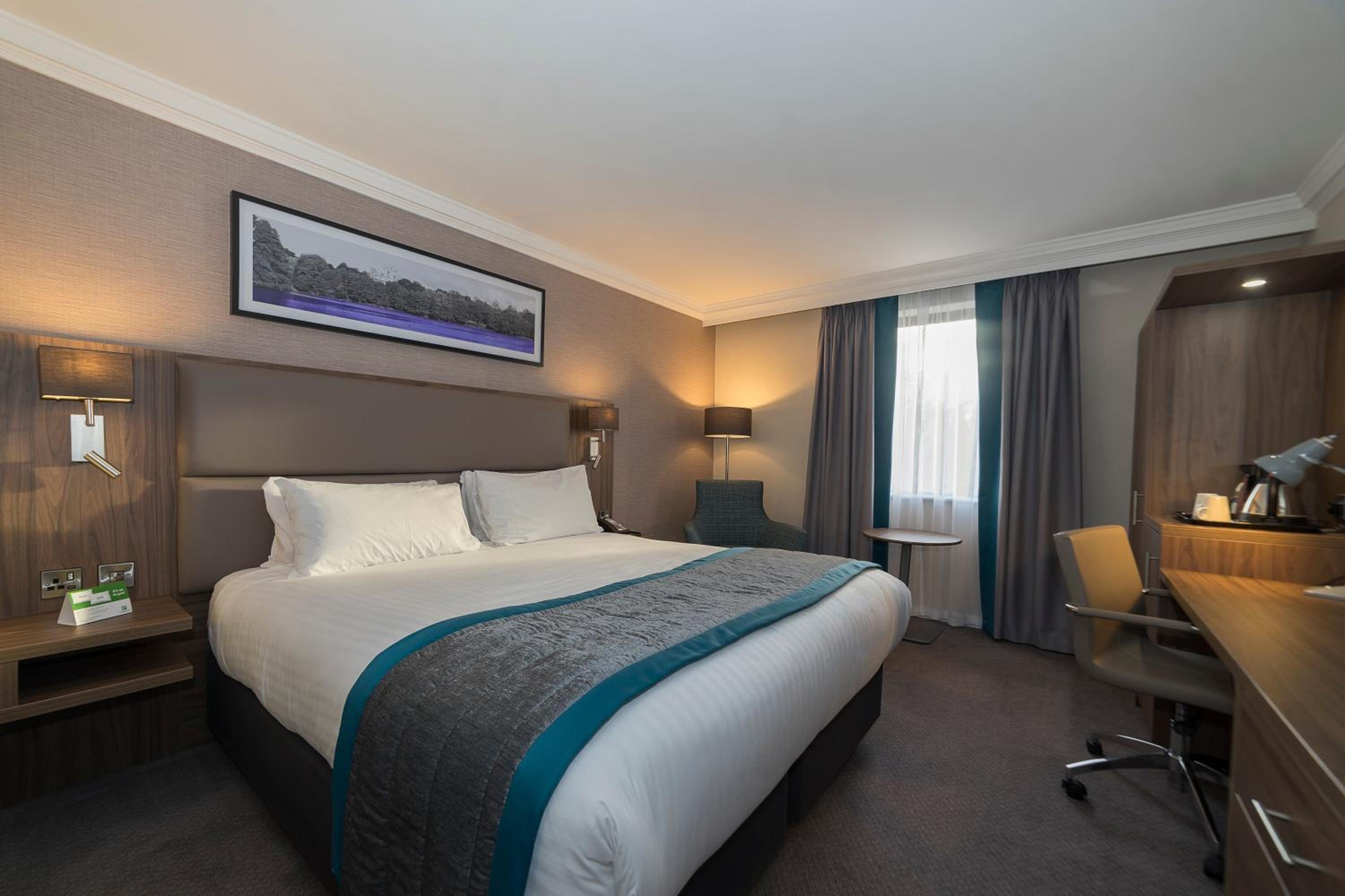 Premium Super King Room - Photo 8