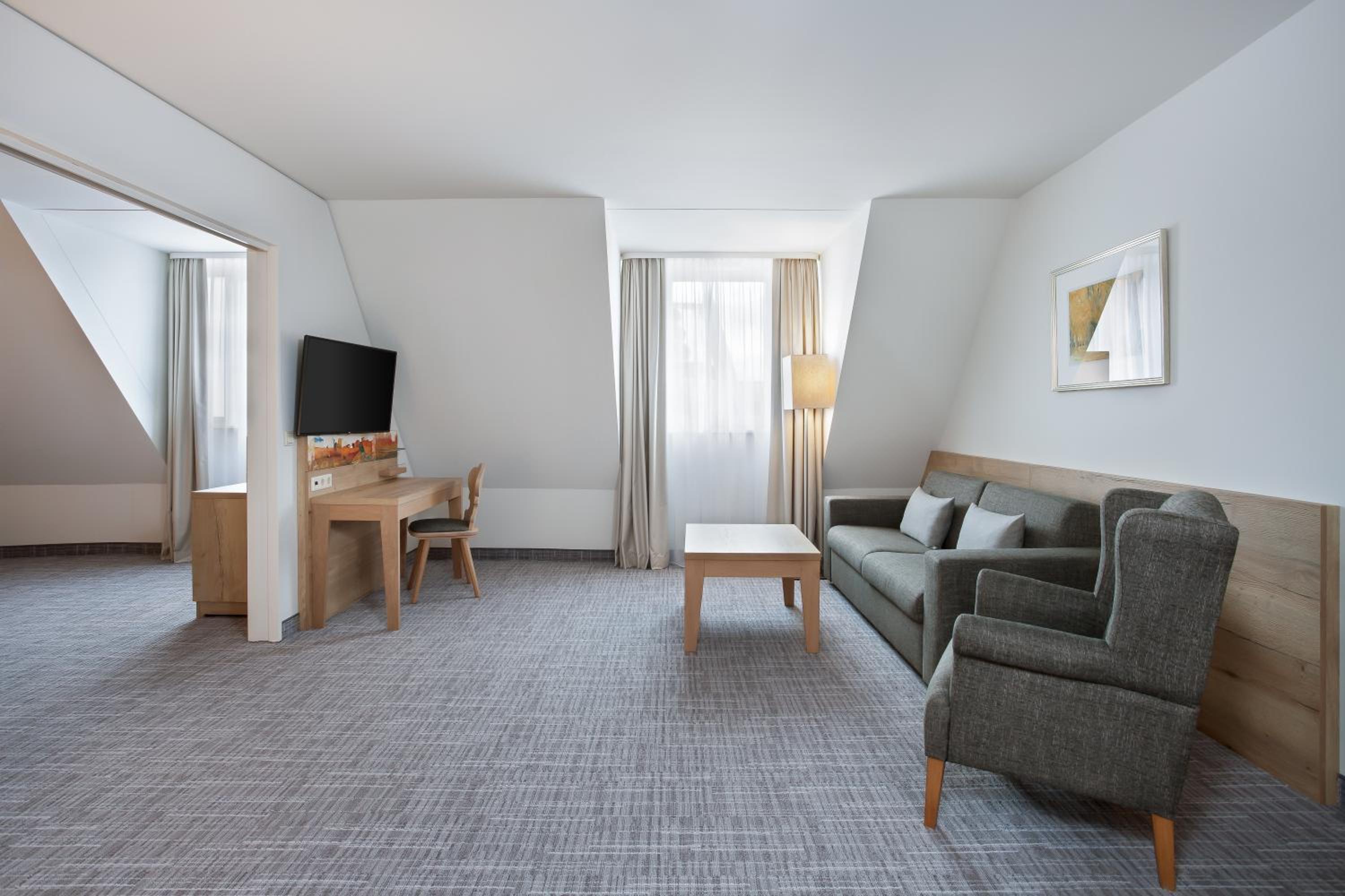 One-Bedroom Suite